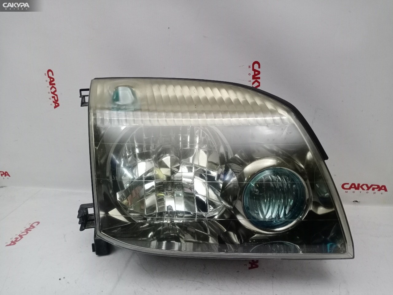 Фара правая Nissan X-TRAIL NT30 QR20DE 1670: купить в Сакура Красноярск.