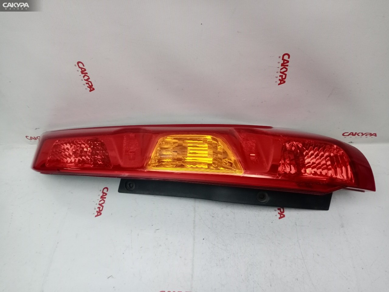 Фонарь стоп-сигнала правый Nissan X-TRAIL TNT31 QR25DE 220-63929: купить в Сакура Красноярск.