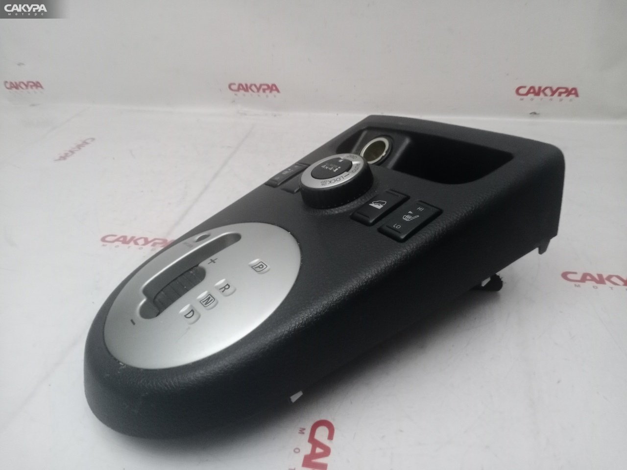 Консоль КПП Nissan X-TRAIL TNT31 QR25DE: купить в Сакура Красноярск.