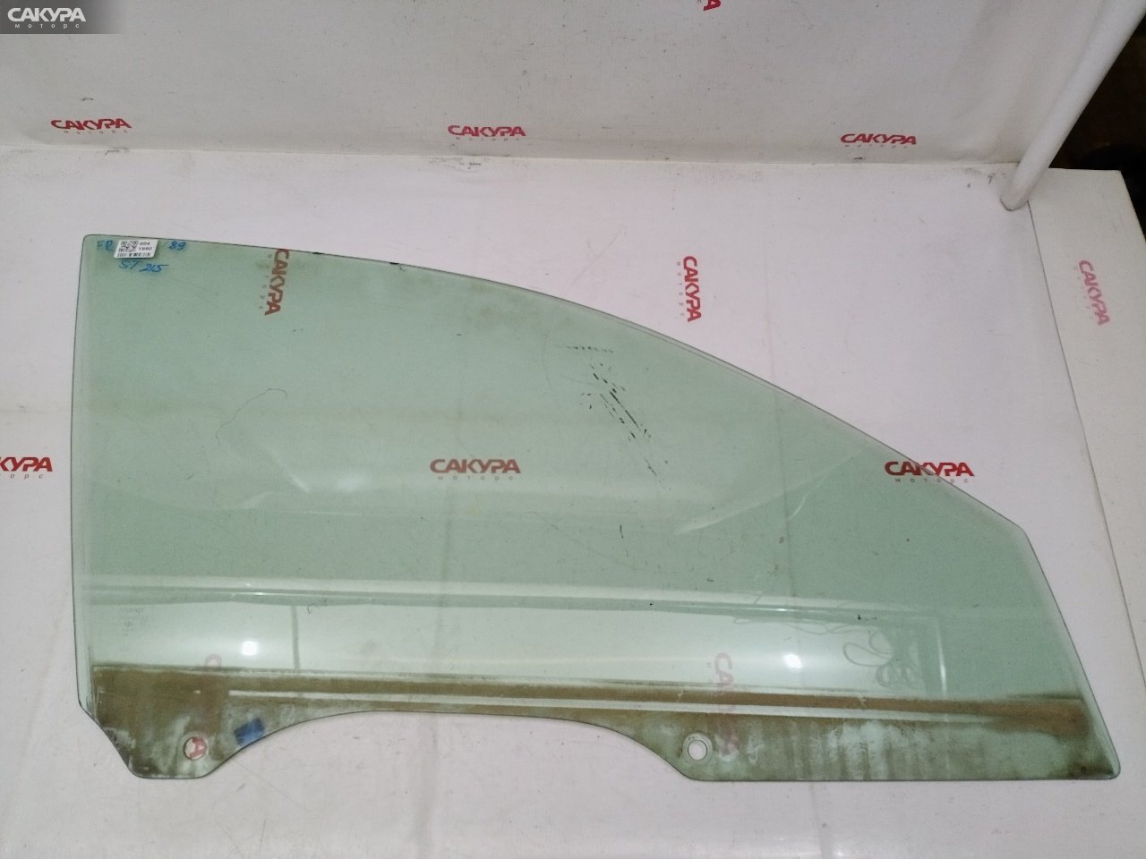 Стекло боковое переднее правое Toyota Caldina ST215 3S-FE: купить в Сакура Красноярск.