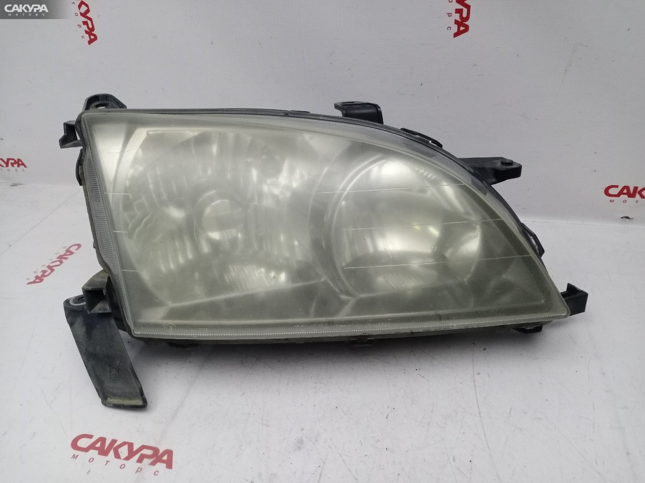 Фара правая Toyota Caldina ST215 3S-FE 21-46: купить в Сакура Красноярск.