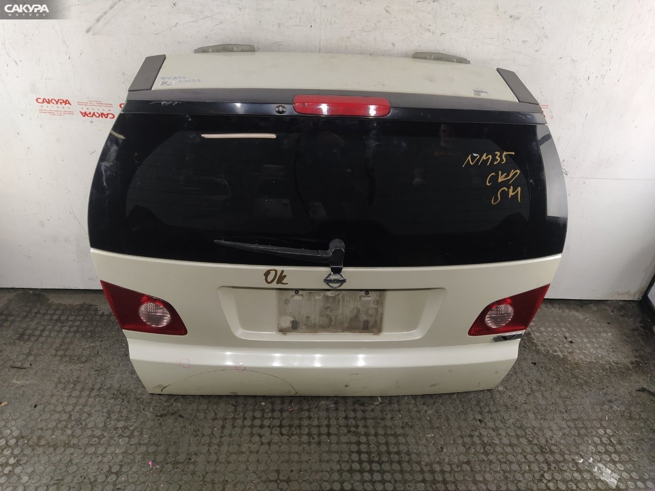 Дверь багажника Nissan Stagea NM35 VQ25DET: купить в Сакура Красноярск.