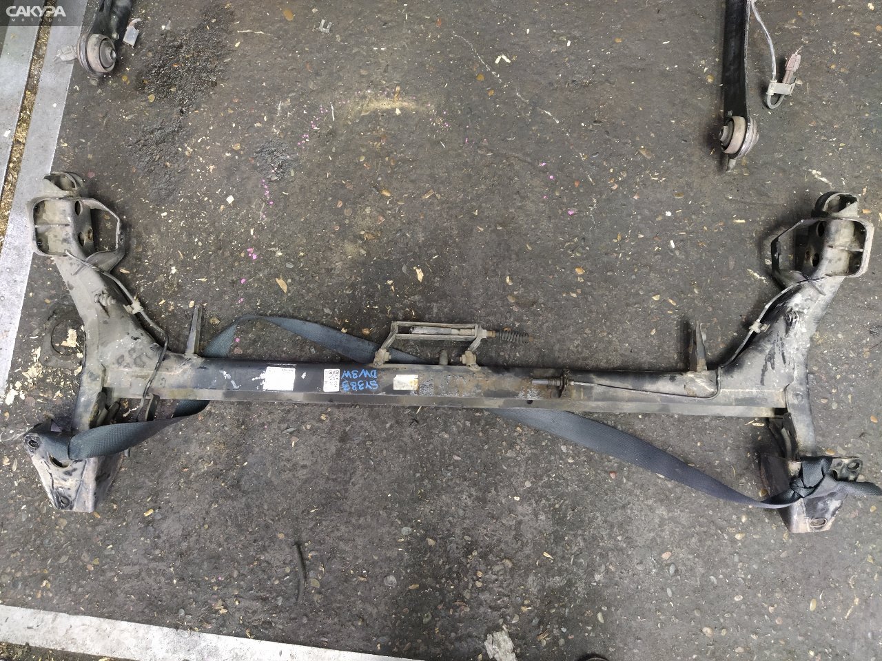 Балка поперечная задняя Mazda Demio DW3W B3-ME: купить в Сакура Красноярск.
