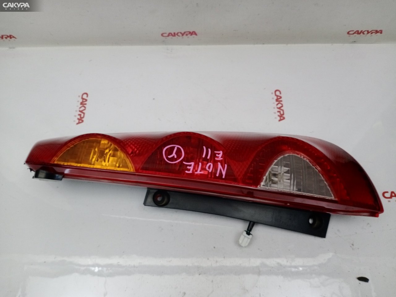 Фонарь стоп-сигнала правый Nissan Note E11 HR15DE 220-63780: купить в Сакура Красноярск.