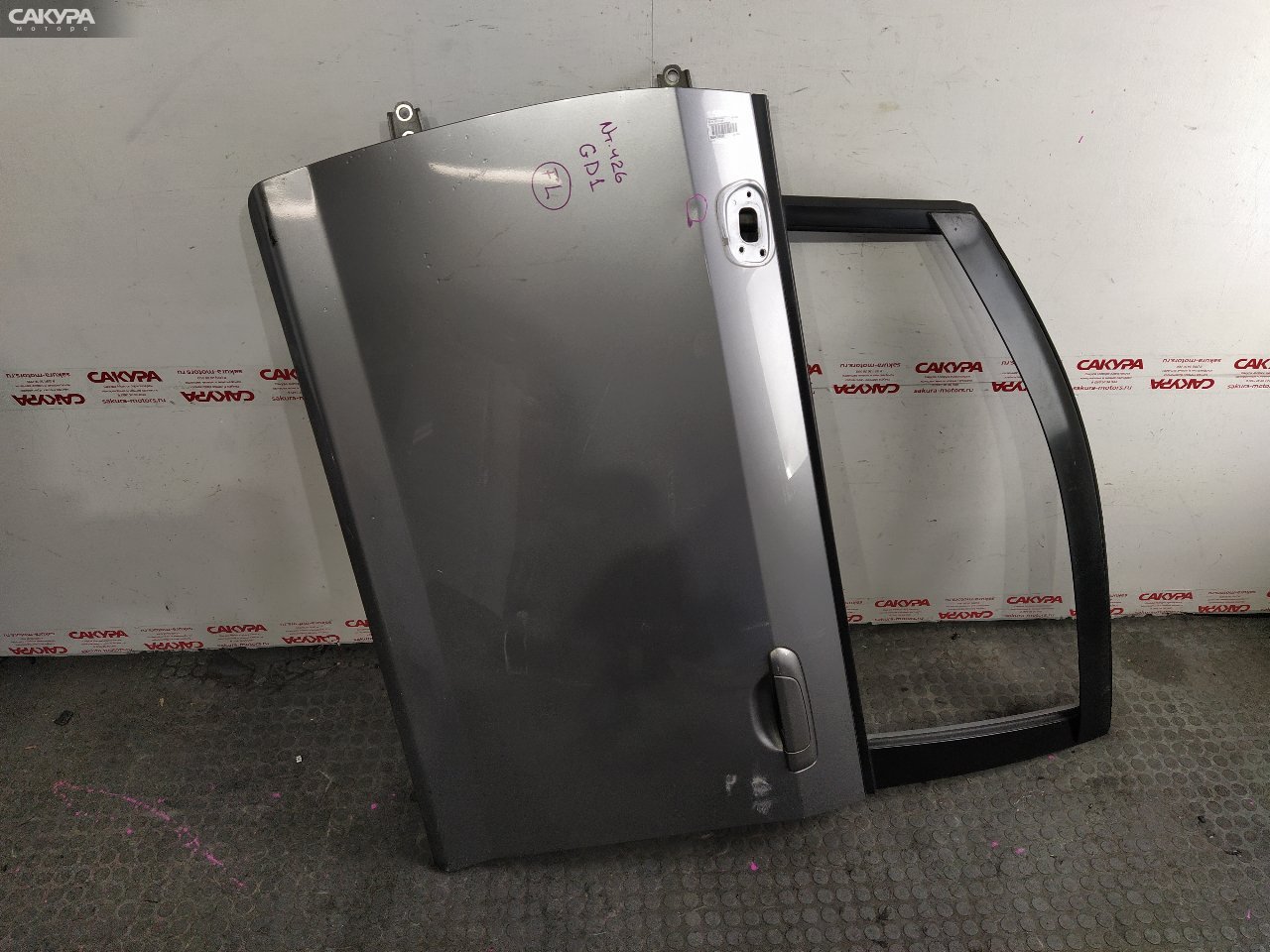 Дверь боковая передняя левая Honda FIT GD1 L13A: купить в Сакура Красноярск.