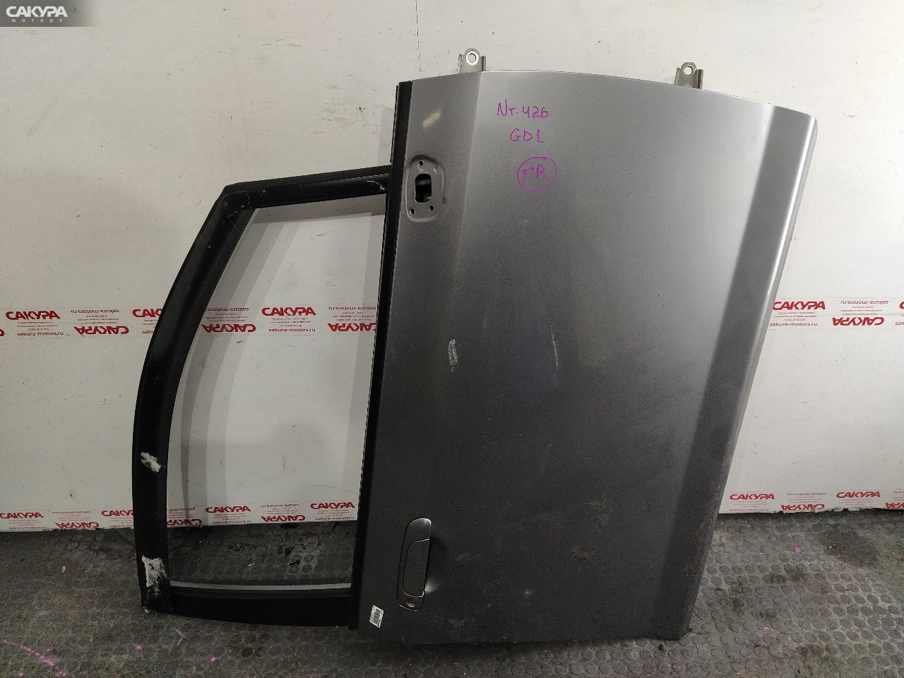 Дверь боковая передняя правая Honda FIT GD1 L13A: купить в Сакура Красноярск.