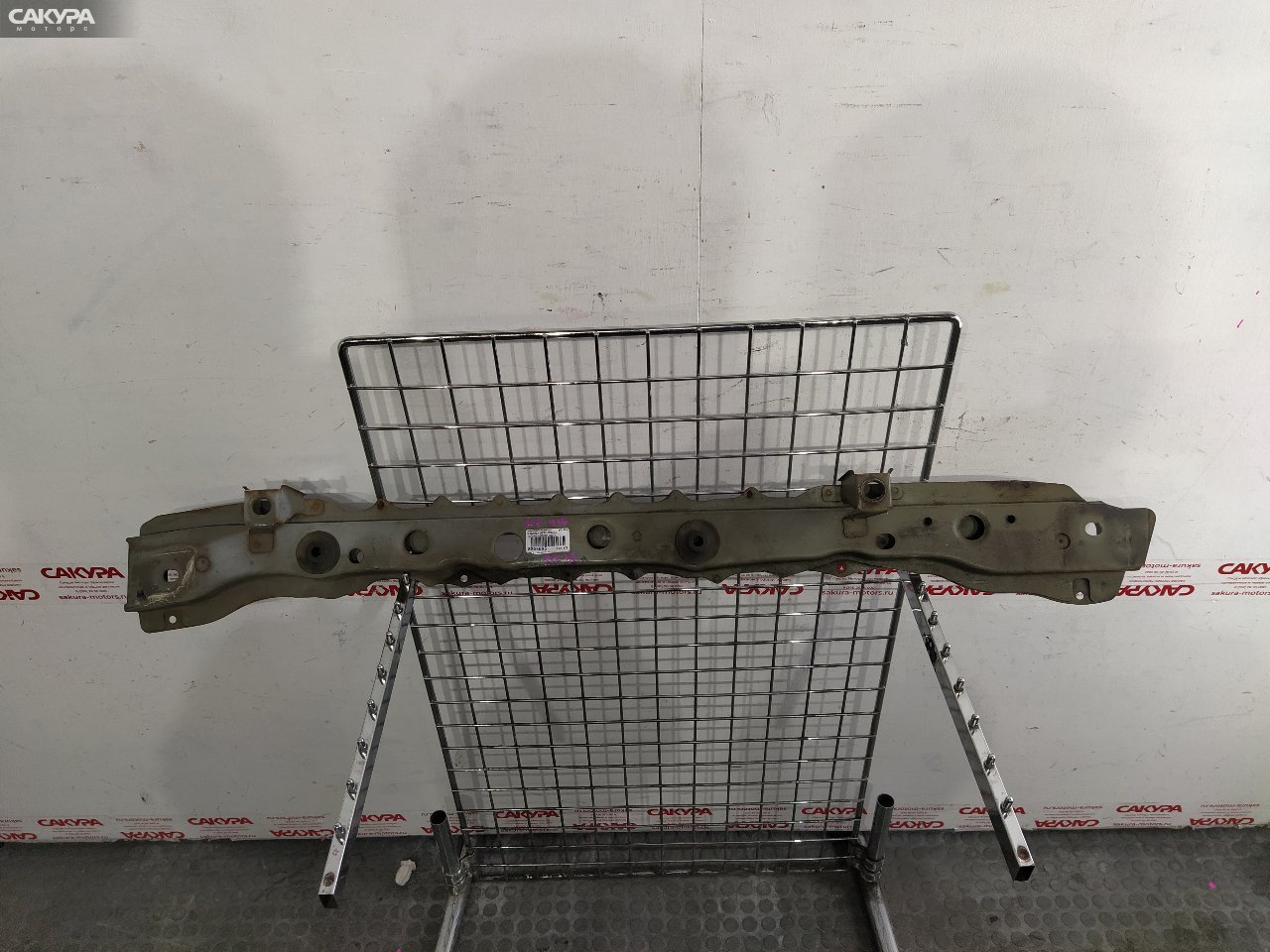 Рамка радиатора нижняя Nissan March AK12 CR12DE: купить в Сакура Красноярск.