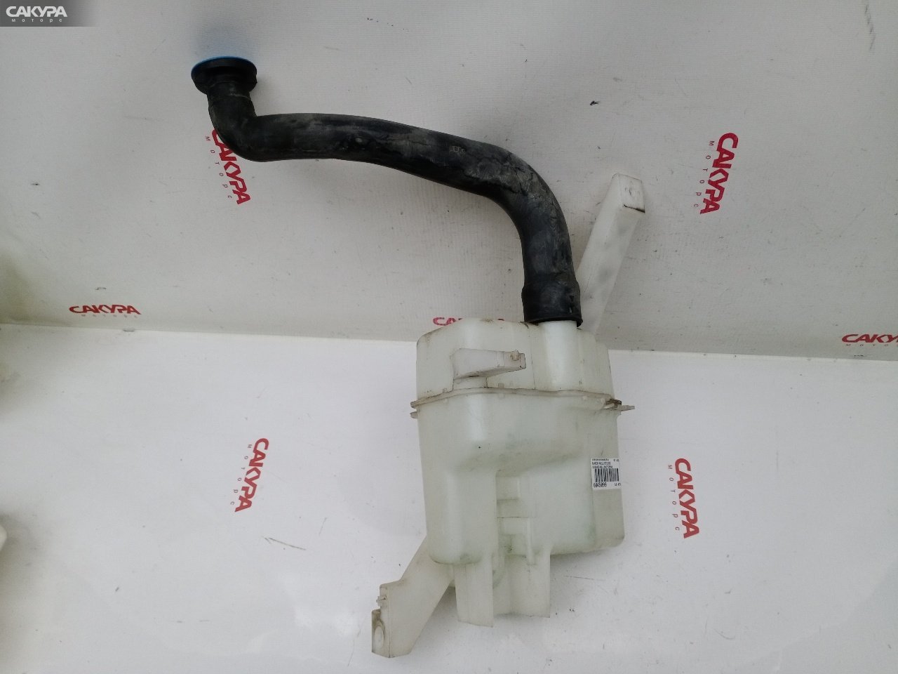 Бачок омывателя Nissan March AK12 CR12DE: купить в Сакура Красноярск.