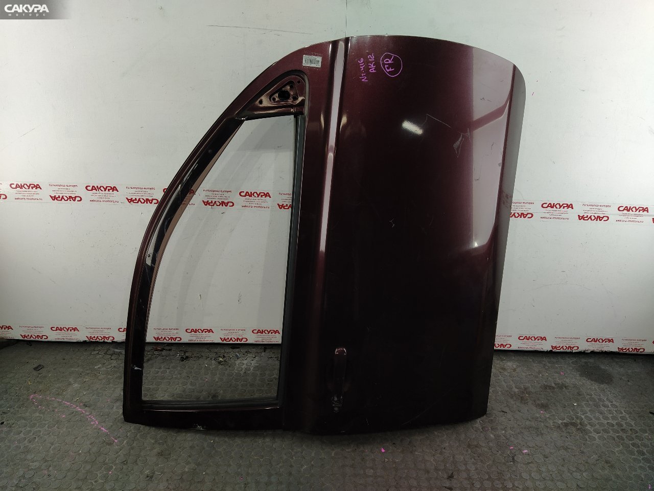 Дверь боковая передняя правая Nissan March AK12 CR12DE: купить в Сакура Красноярск.
