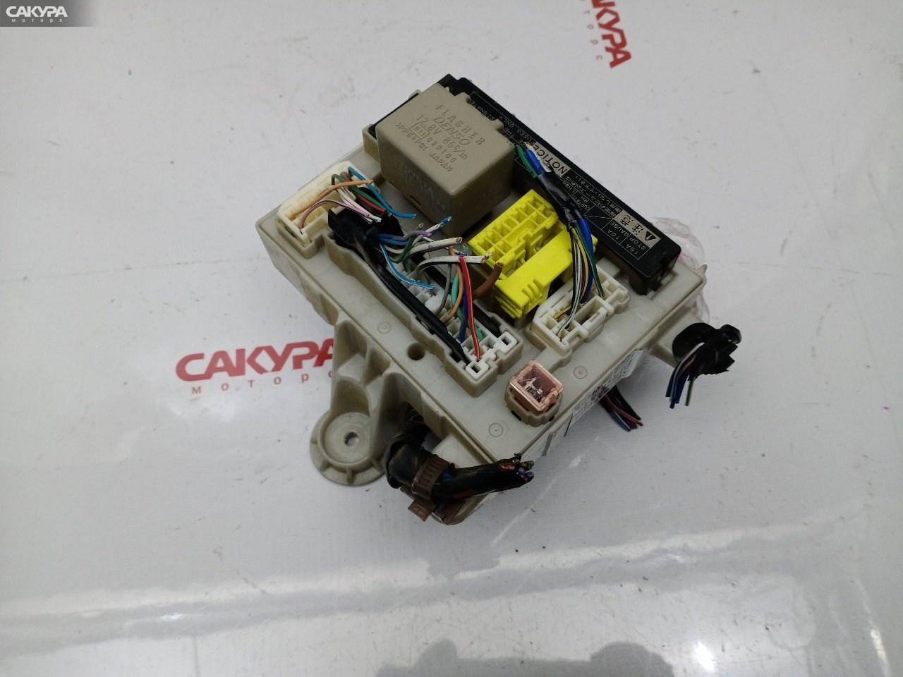 Блок реле и предохранителей Toyota Alphard MNH10W 1MZ-FE: купить в Сакура Красноярск.