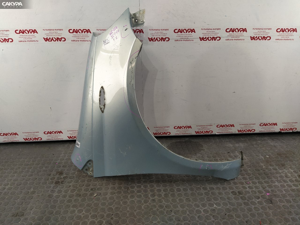 Крыло переднее правое Toyota Vitz SCP10 1SZ-FE: купить в Сакура Красноярск.