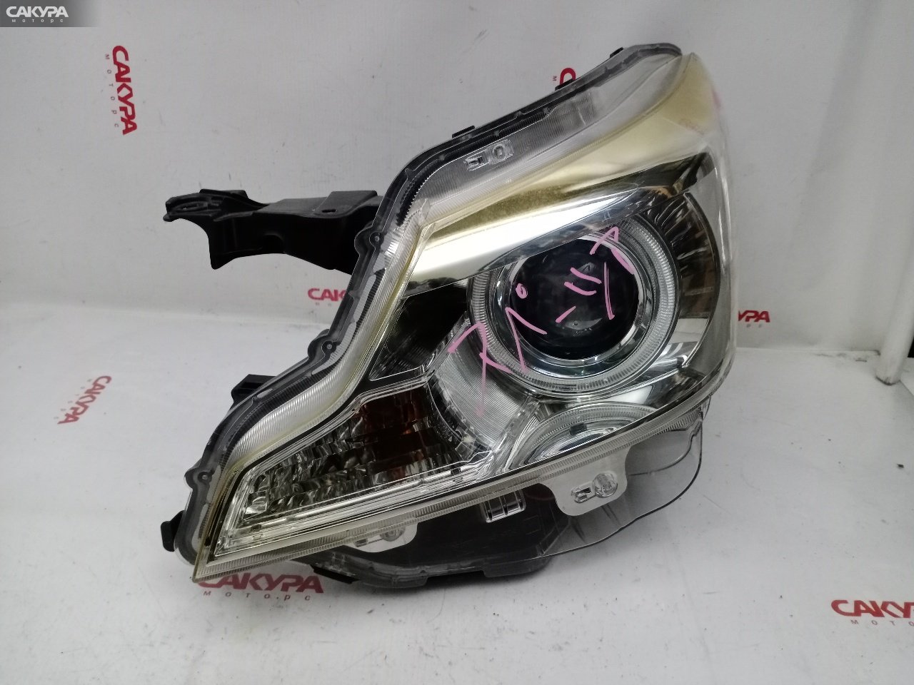 Фара левая Suzuki Spacia MK32S R06A 1872: купить в Сакура Красноярск.