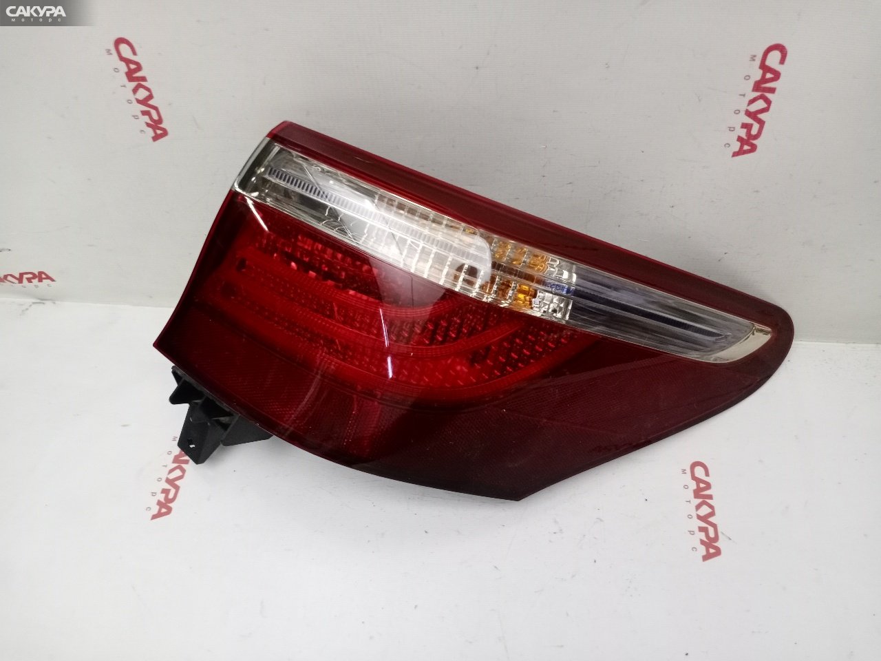 Фонарь стоп-сигнала правый Lexus LS600HL UVF46 2UR-FSE 50-89: купить в Сакура Красноярск.