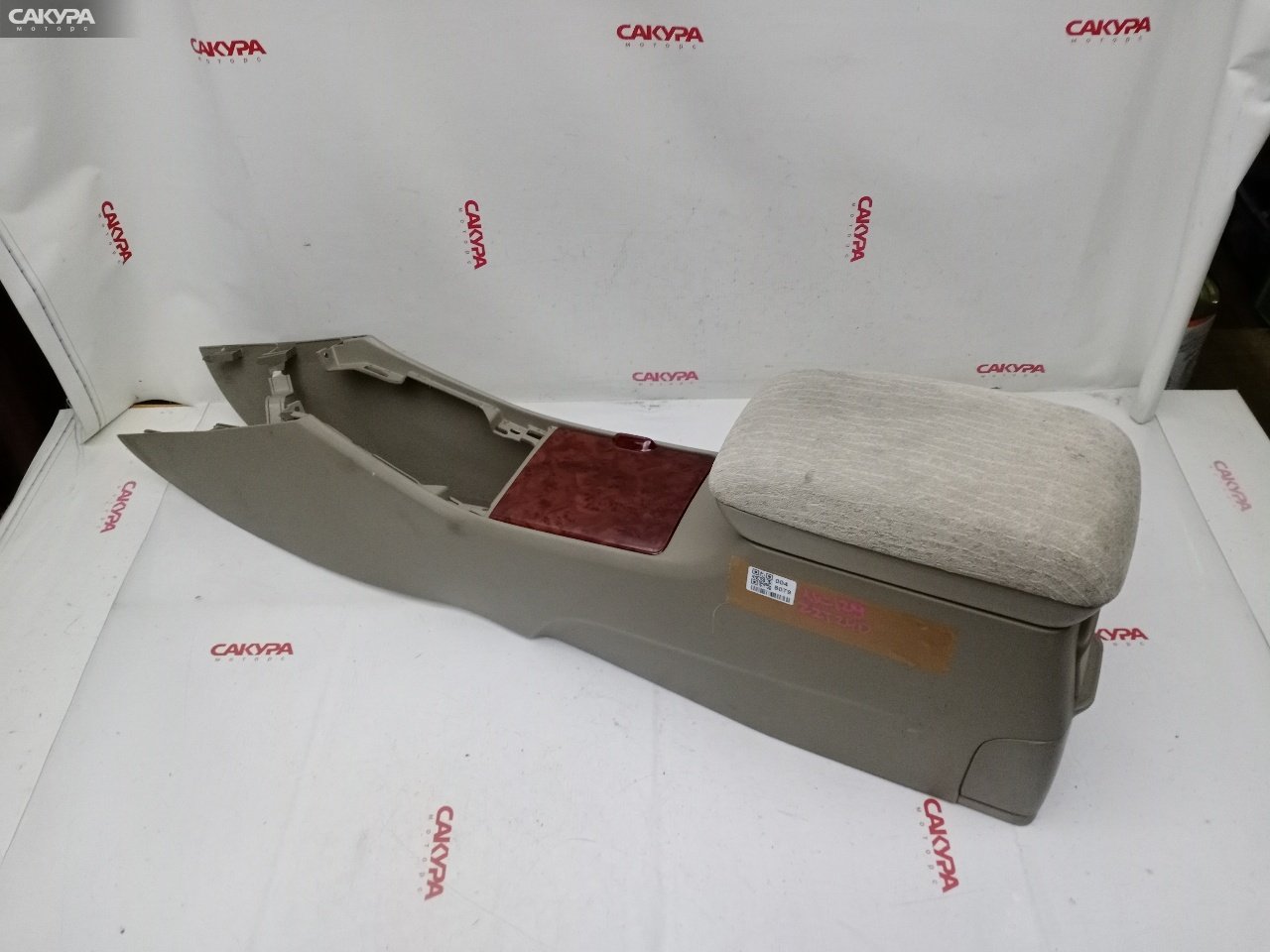 Бардачок Toyota Premio ZZT240 1ZZ-FE: купить в Сакура Красноярск.