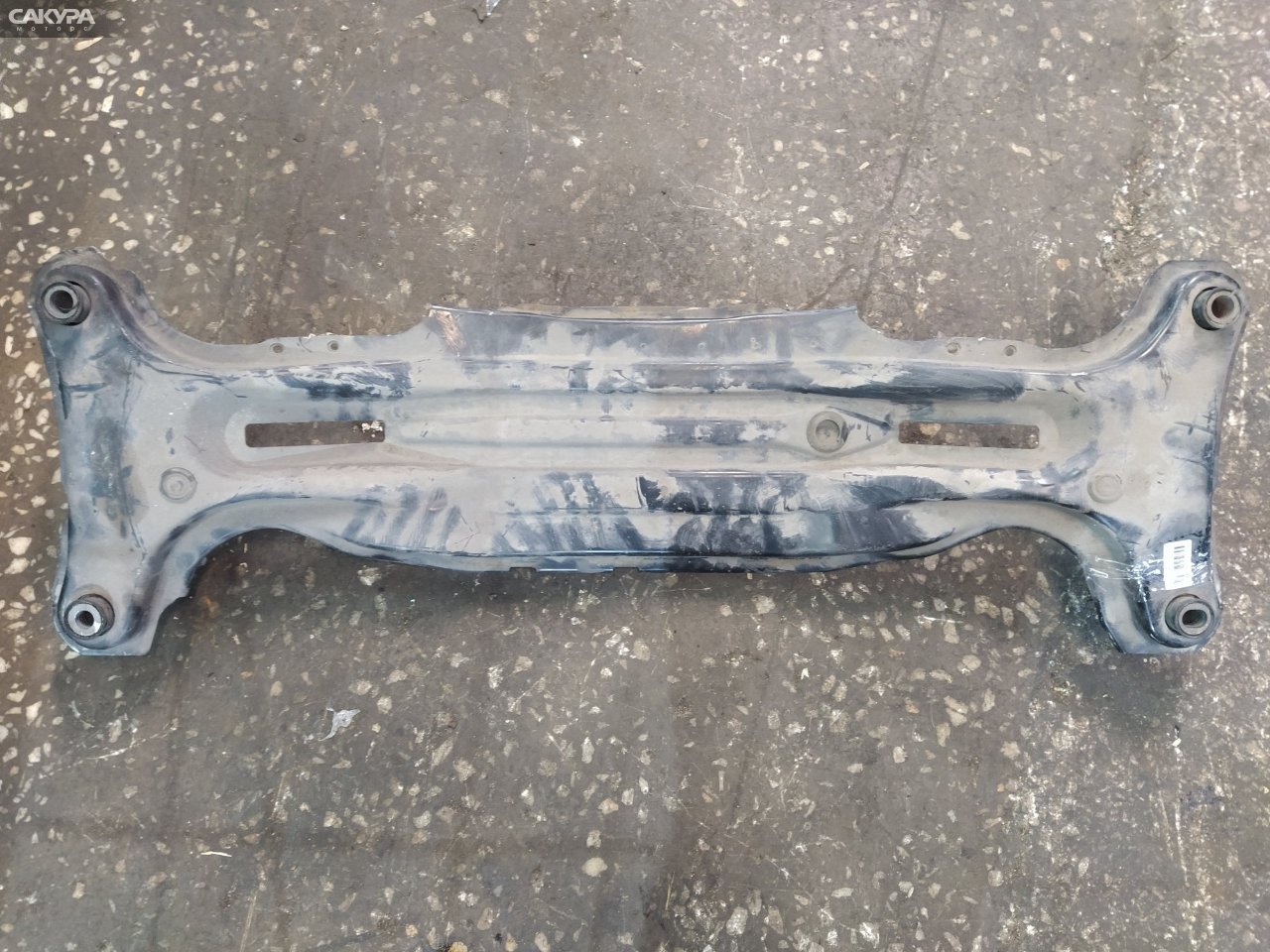 Балка поперечная задняя Toyota Camry ACV30 2AZ-FE: купить в Сакура Красноярск.