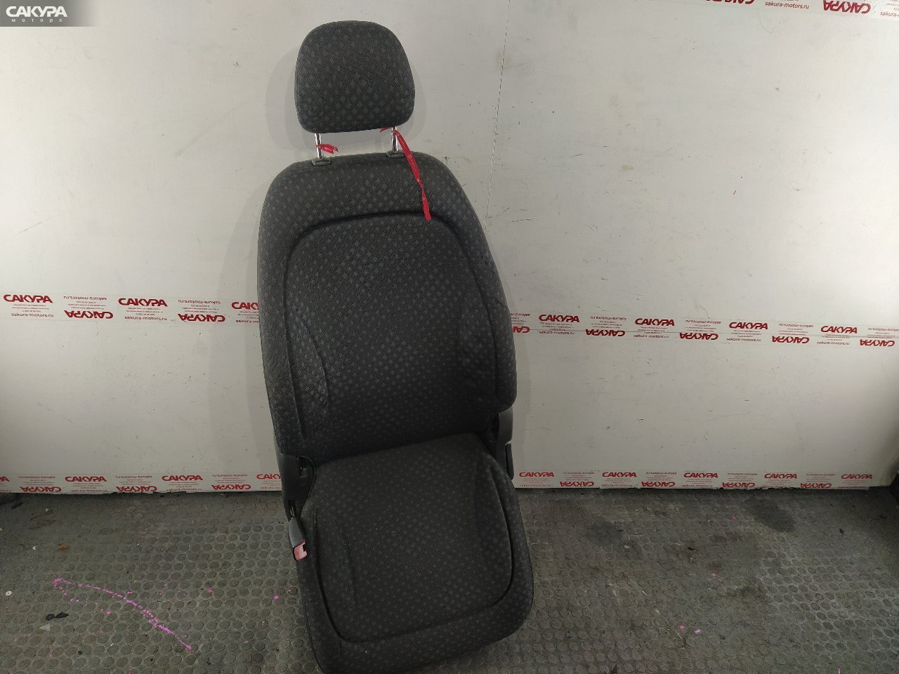 Сиденья передние левые Toyota Funcargo NCP20 2NZ-FE: купить в Сакура Красноярск.