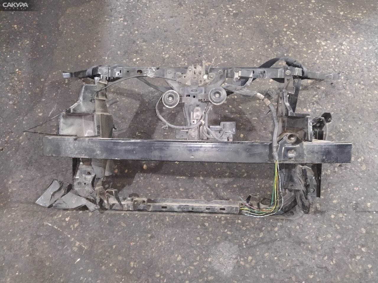 Рамка радиатора Nissan X-TRAIL NT31 MR20DE: купить в Сакура Красноярск.