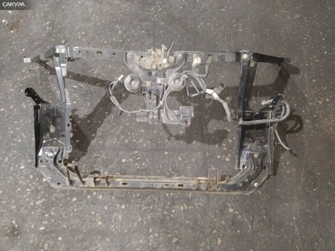 Рамка радиатора Nissan X-TRAIL TNT31 QR25DE: купить в Сакура Красноярск.