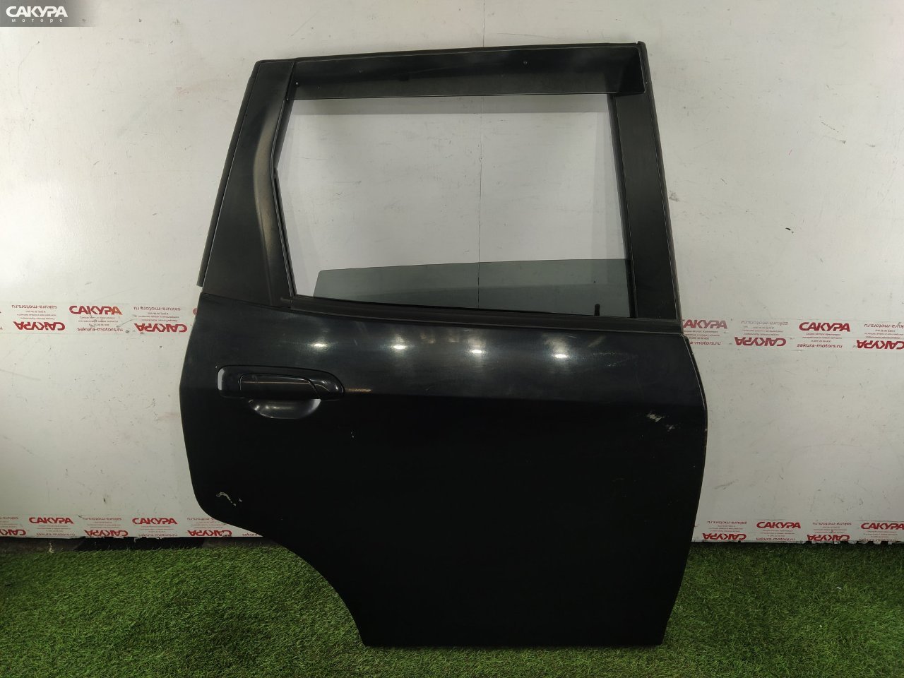 Дверь боковая задняя правая Honda FIT GD1 L13A: купить в Сакура Красноярск.