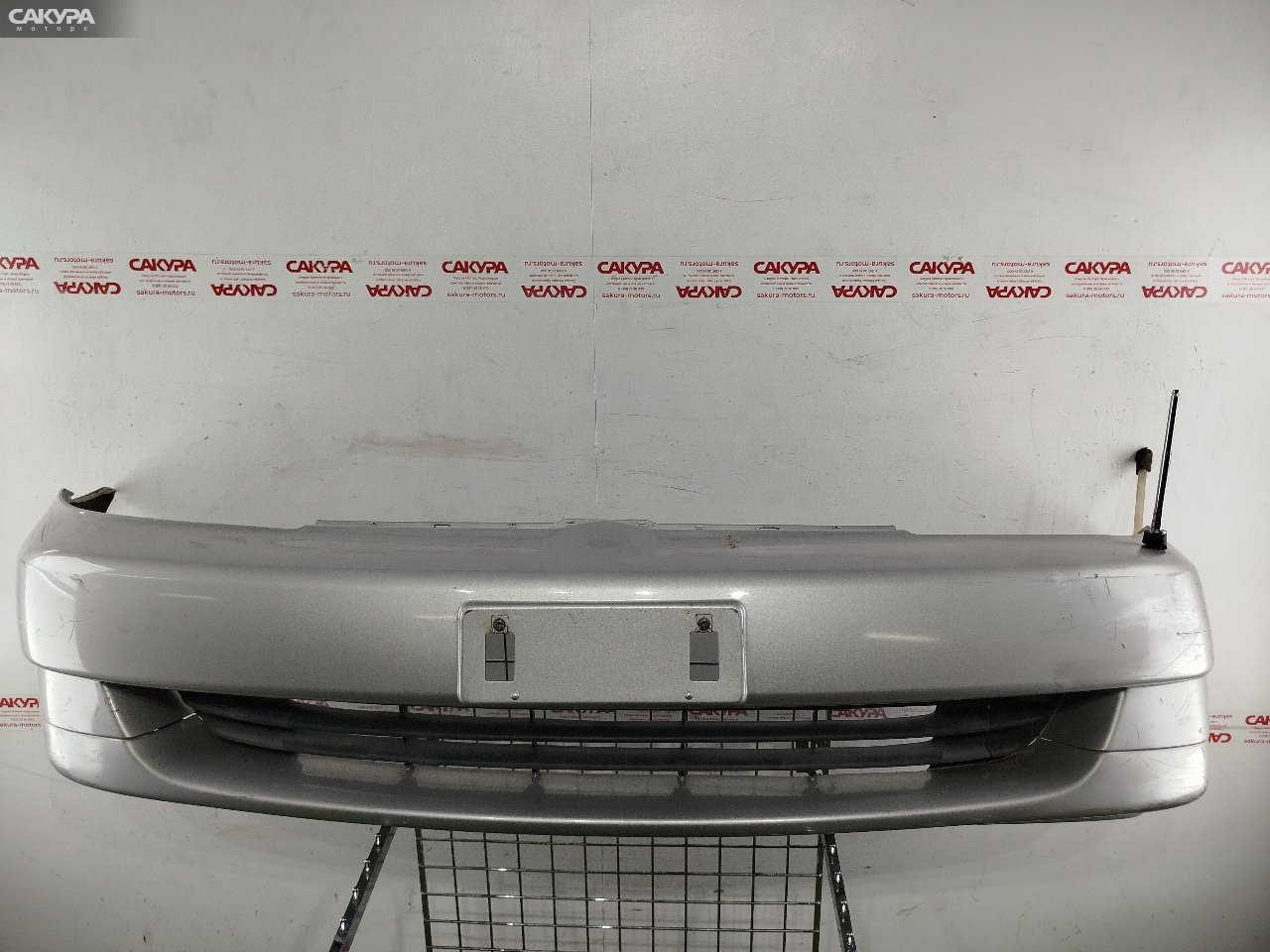 Бампер передний Toyota Platz NCP12 1NZ-FE Y2A5A2: купить в Сакура Красноярск.