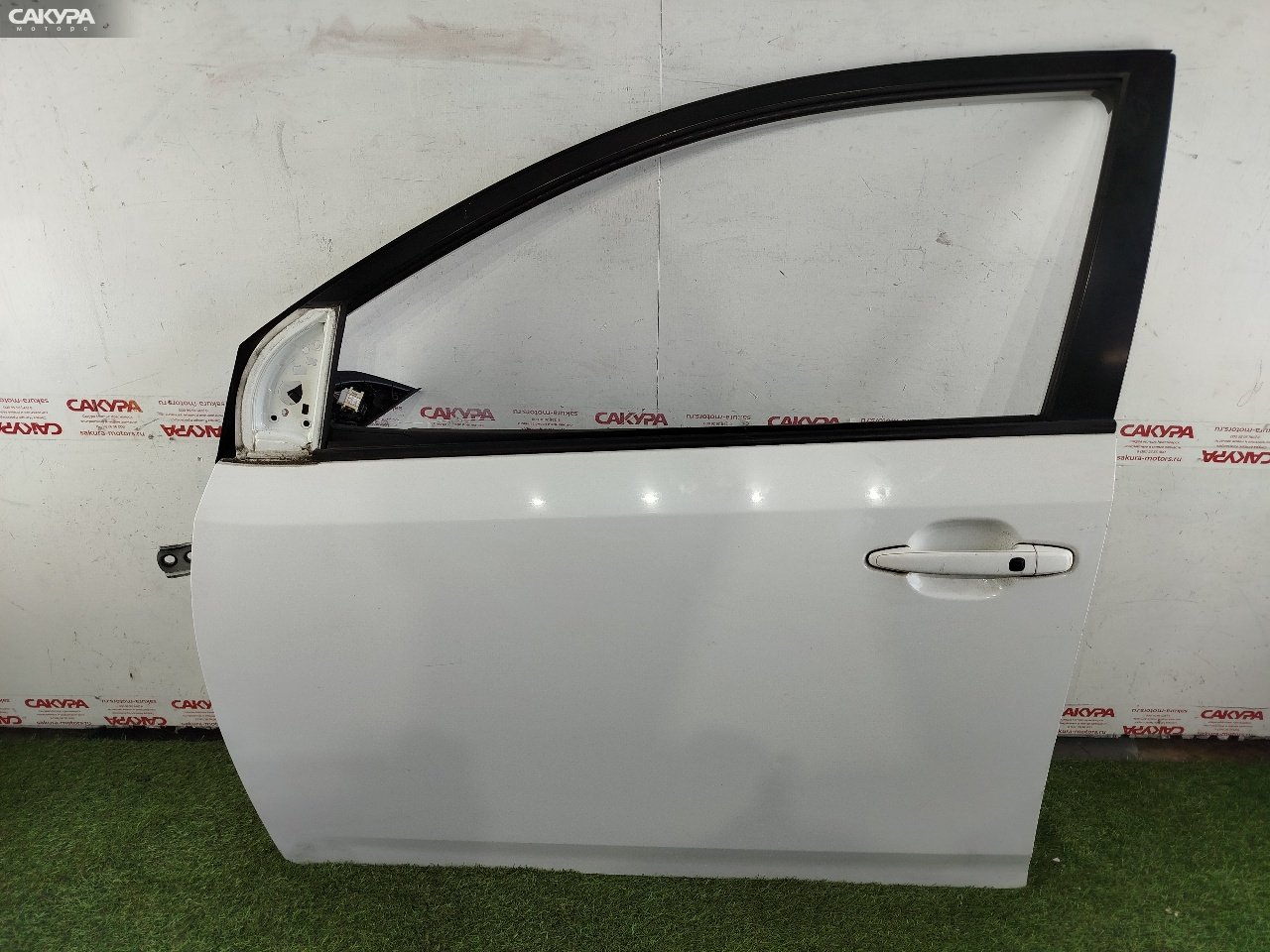 Дверь боковая передняя левая Toyota Allion ZRT261 3ZR-FAE: купить в Сакура Красноярск.