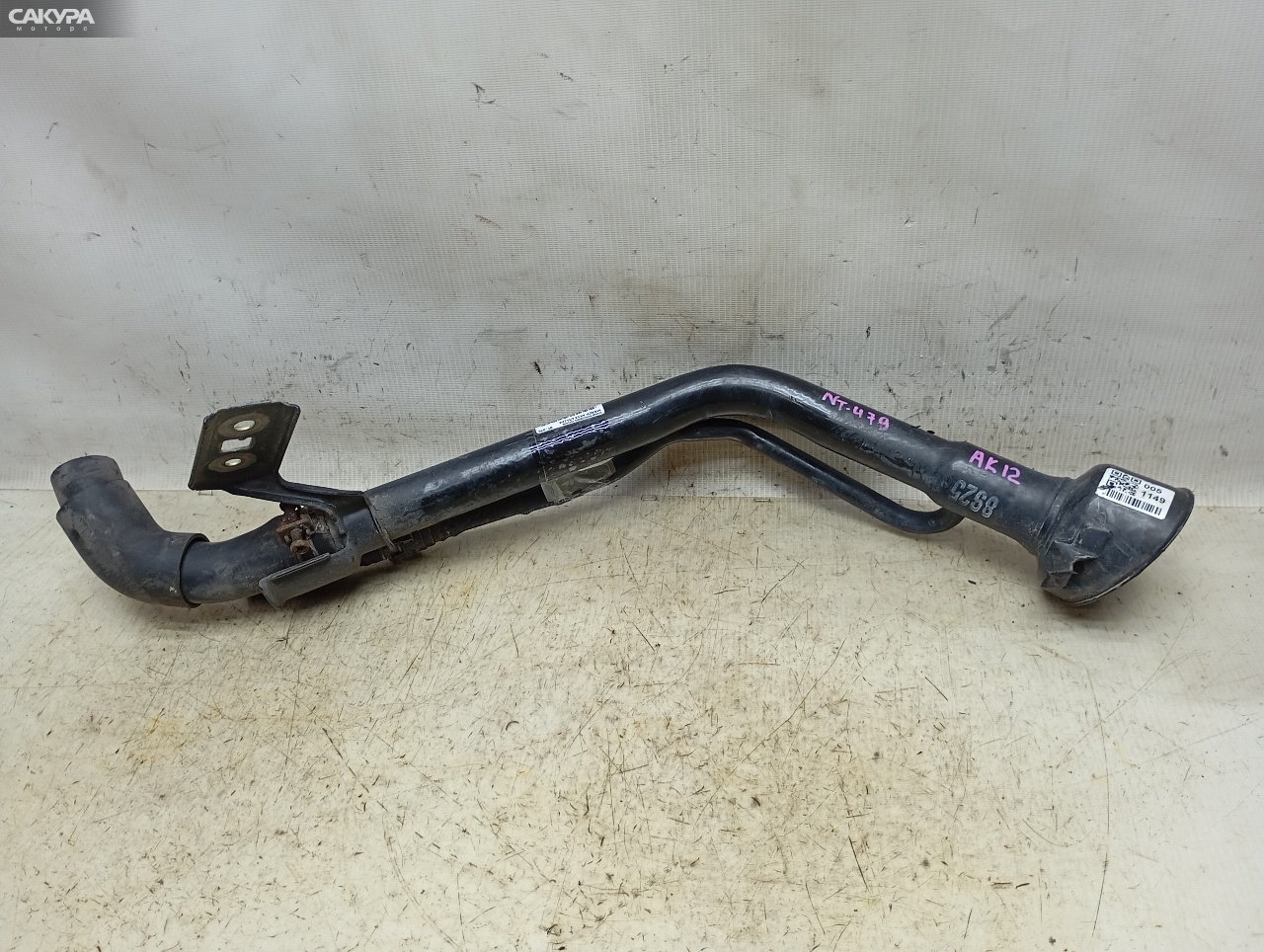 Горловина топливного бака Nissan March AK12 CR12DE: купить в Сакура Красноярск.