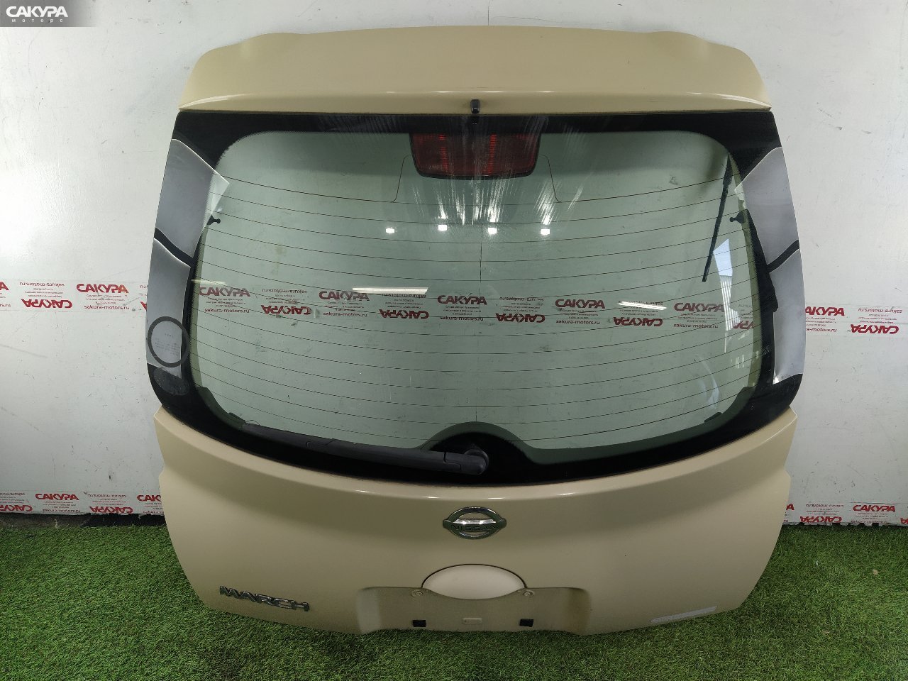 Дверь багажника Nissan March AK12 CR12DE: купить в Сакура Красноярск.
