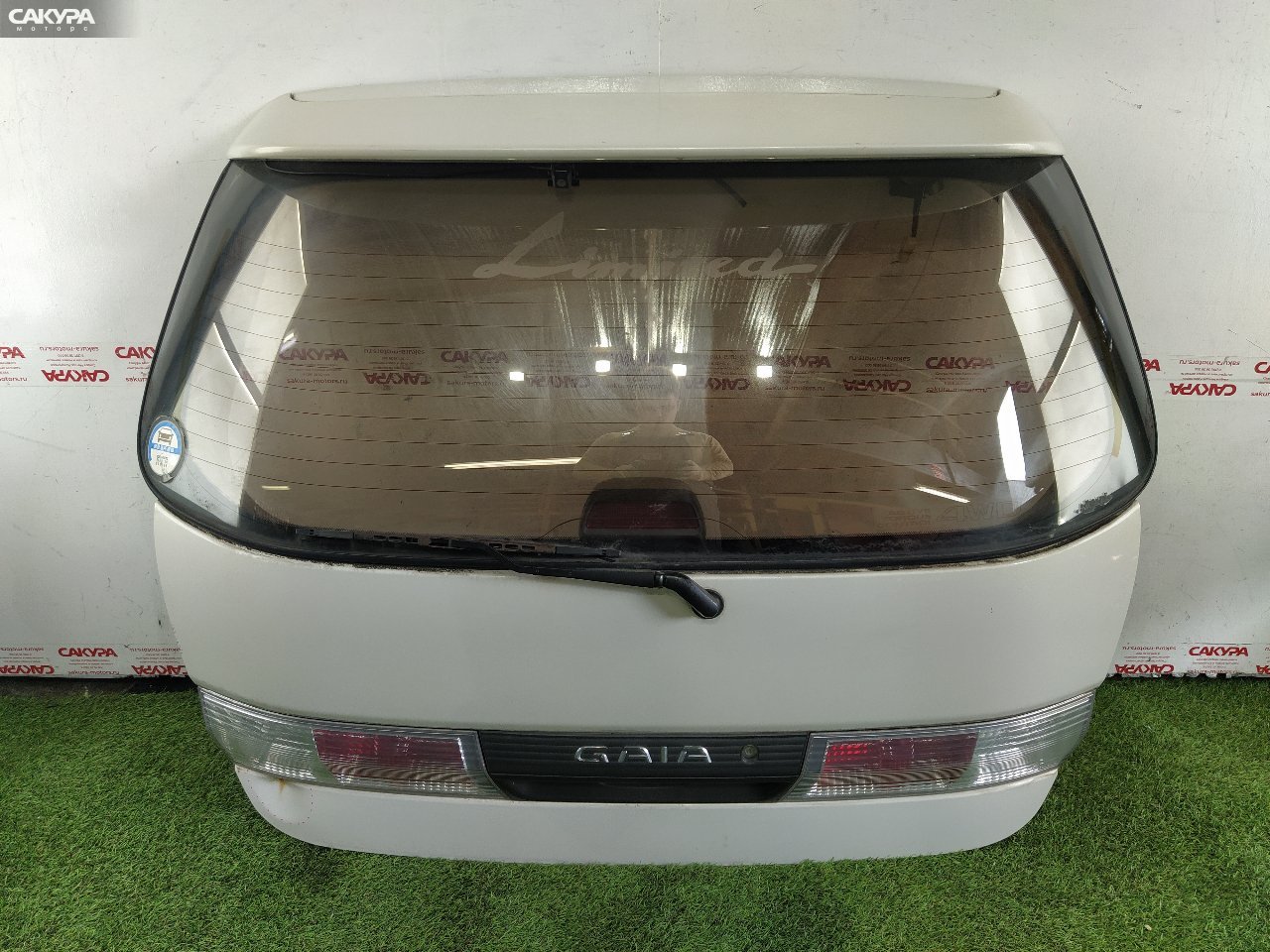 Дверь багажника Toyota Gaia SXM15G 3S-FE: купить в Сакура Красноярск.
