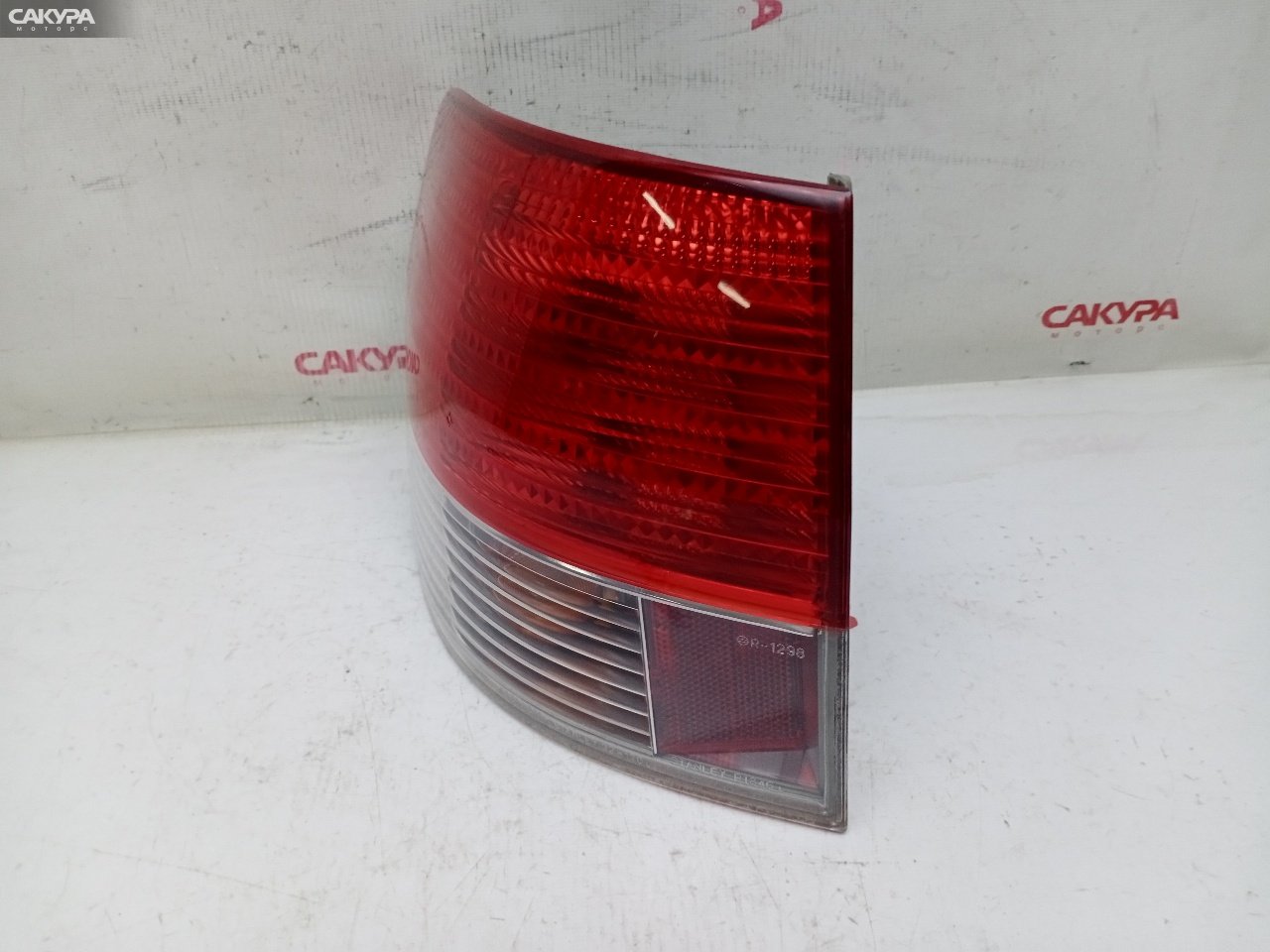 Фонарь стоп-сигнала левый Toyota Vista Ardeo ZZV50G 1ZZ-FE 32-170: купить в Сакура Красноярск.