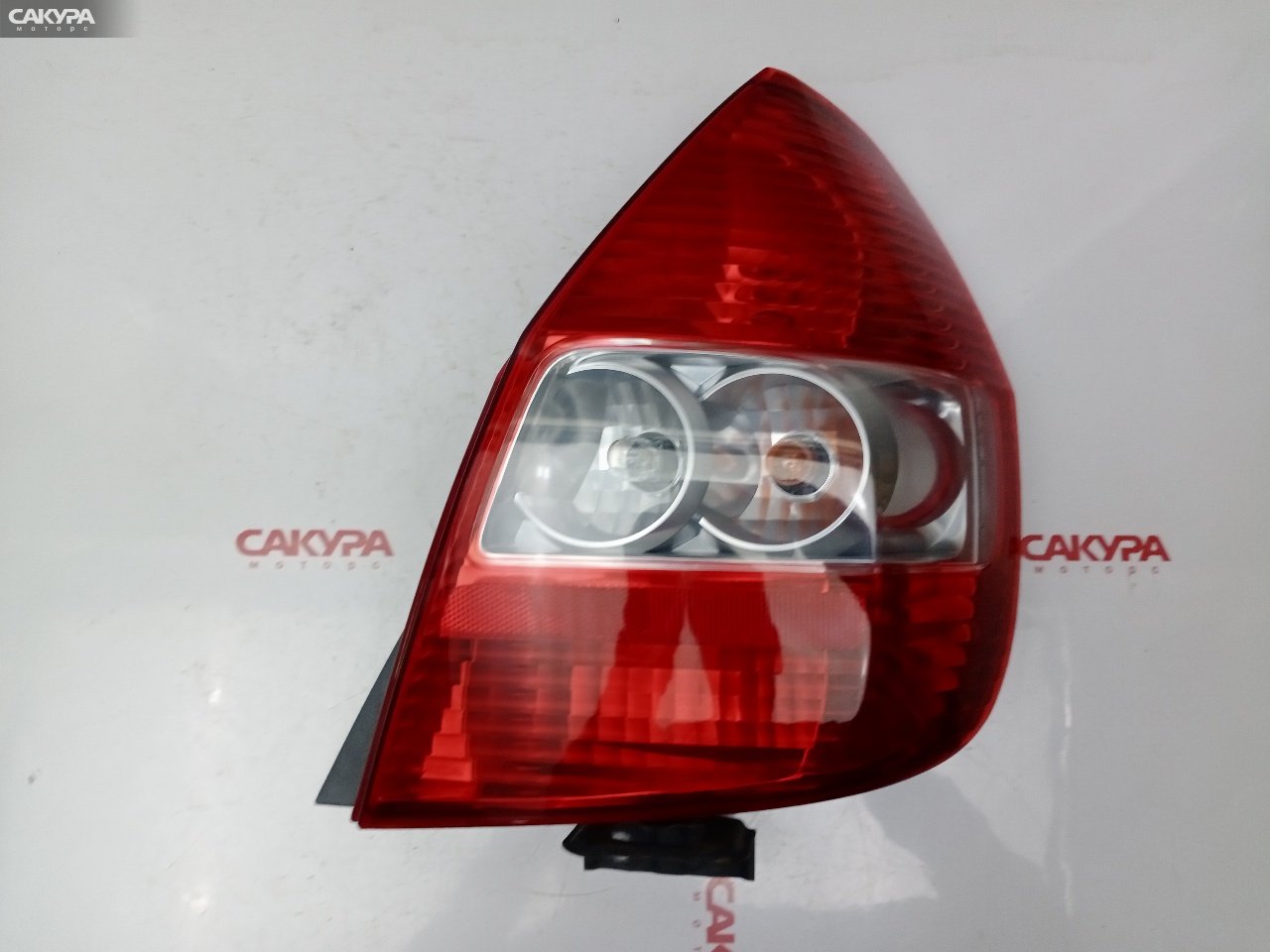Фонарь стоп-сигнала правый Honda FIT GD1 L13A 4949: купить в Сакура Красноярск.