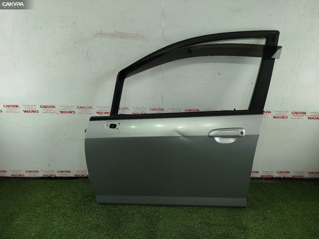 Дверь боковая передняя левая Honda FIT GD1 L13A: купить в Сакура Красноярск.