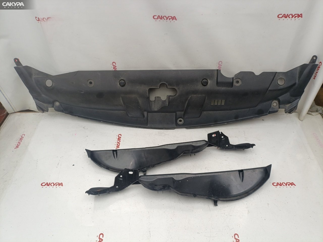 Защита радиатора Honda Civic FD1 R18A: купить в Сакура Красноярск.