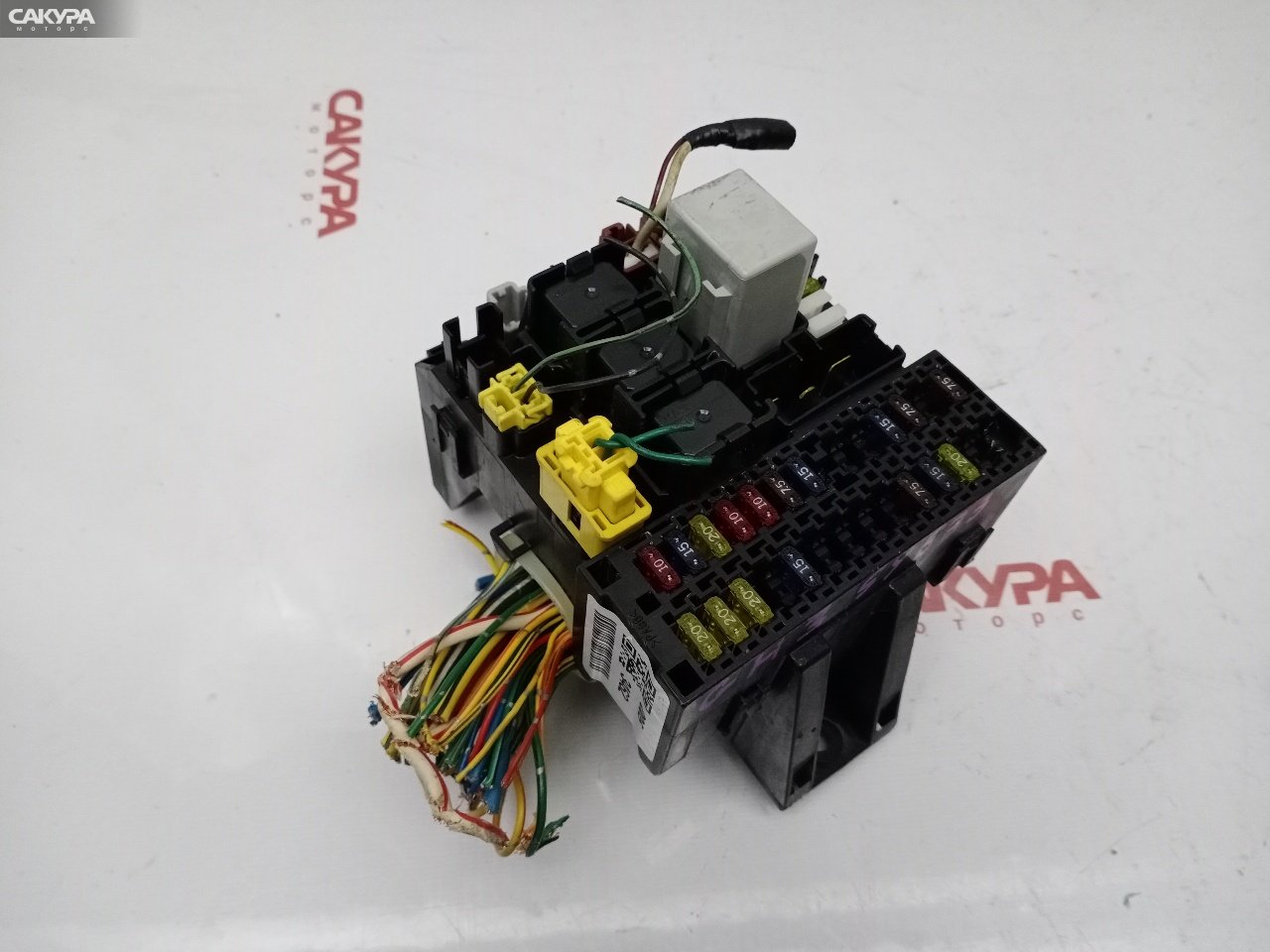 Блок реле и предохранителей Honda HR-V GH3 D16A: купить в Сакура Красноярск.