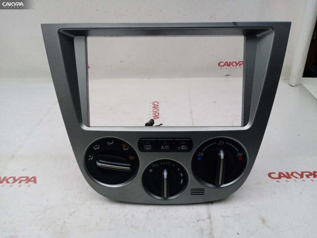 Блок управления климат-контролем Subaru Impreza GG2 EJ152: купить в Сакура Красноярск.