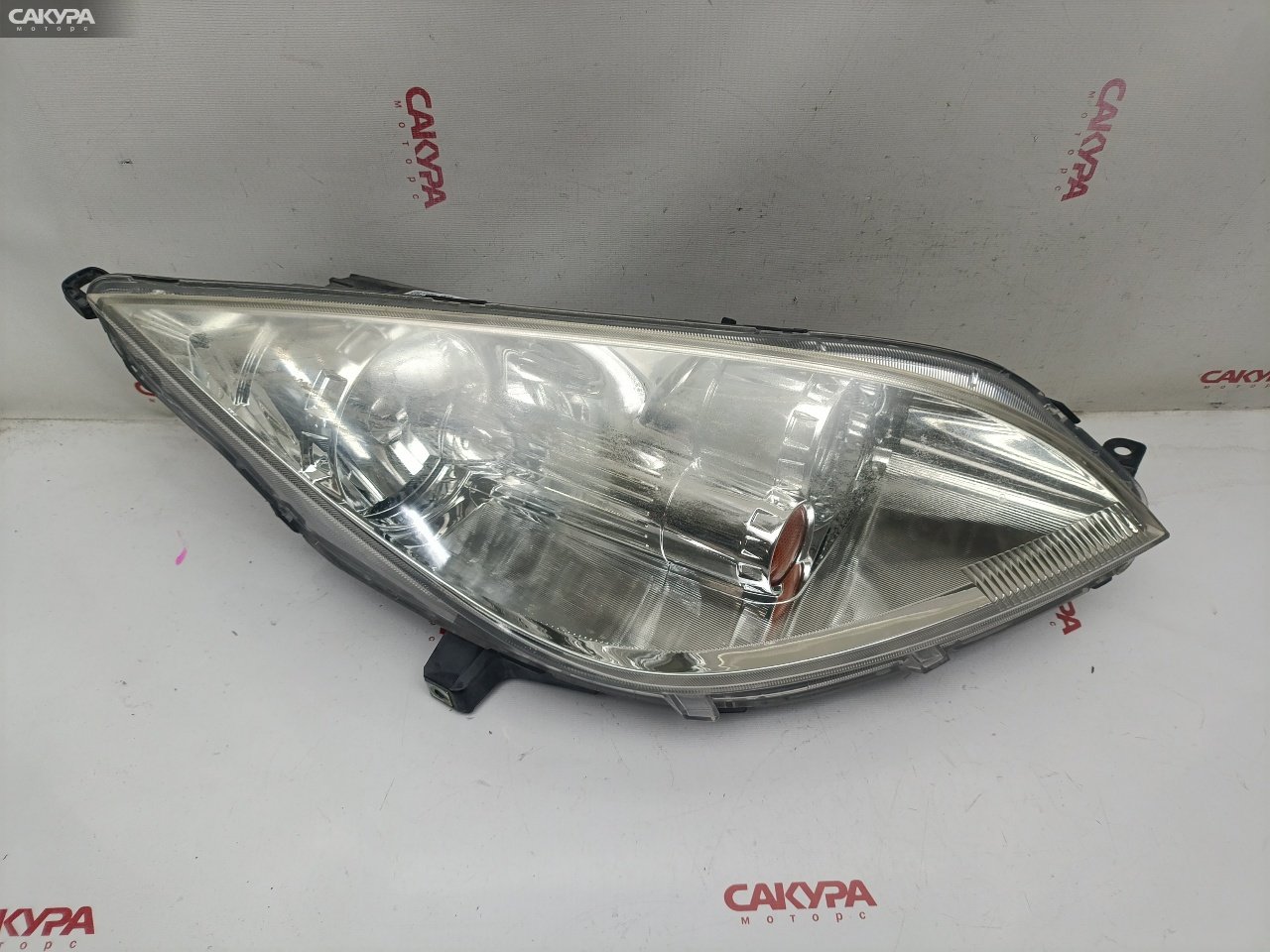Фара правая Mitsubishi Colt Z25A 4G19 P2970: купить в Сакура Красноярск.