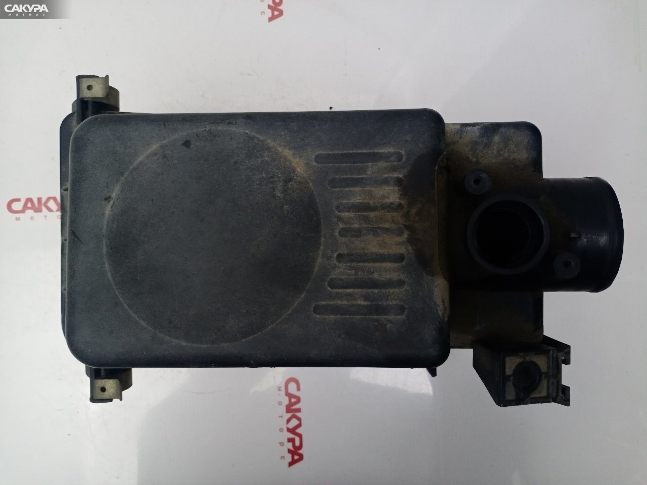 Корпус воздушного фильтра Toyota Corolla Spacio NZE121N 1NZ-FE: купить в Сакура Красноярск.