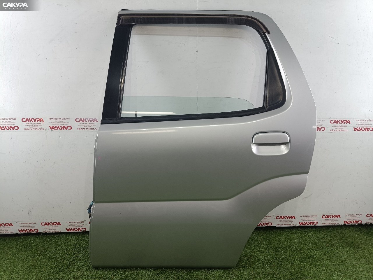 Дверь боковая задняя левая Suzuki Swift HT51S M13A: купить в Сакура Красноярск.