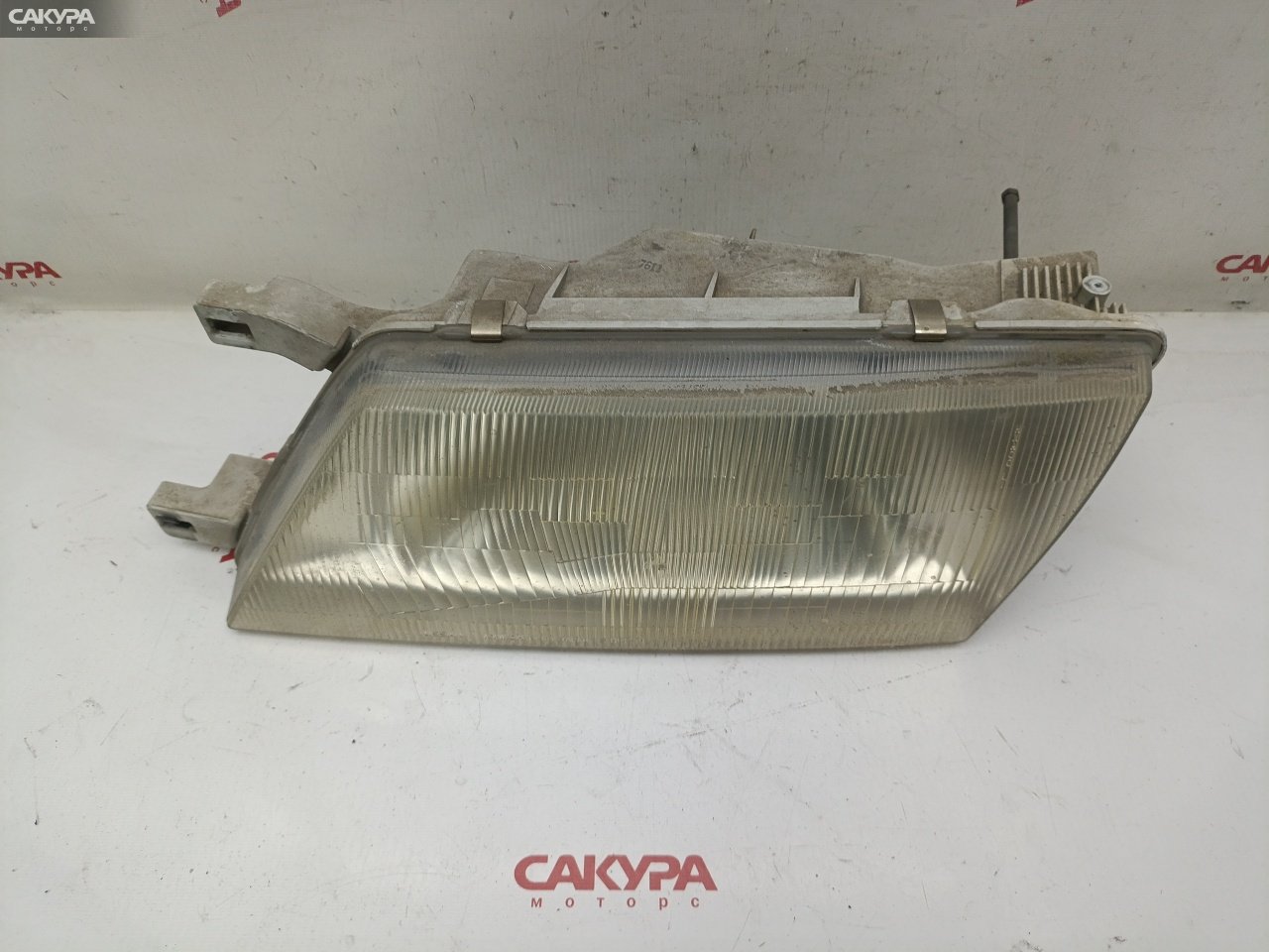 Фара левая Nissan Sunny FB14 GA15DE 1498: купить в Сакура Красноярск.