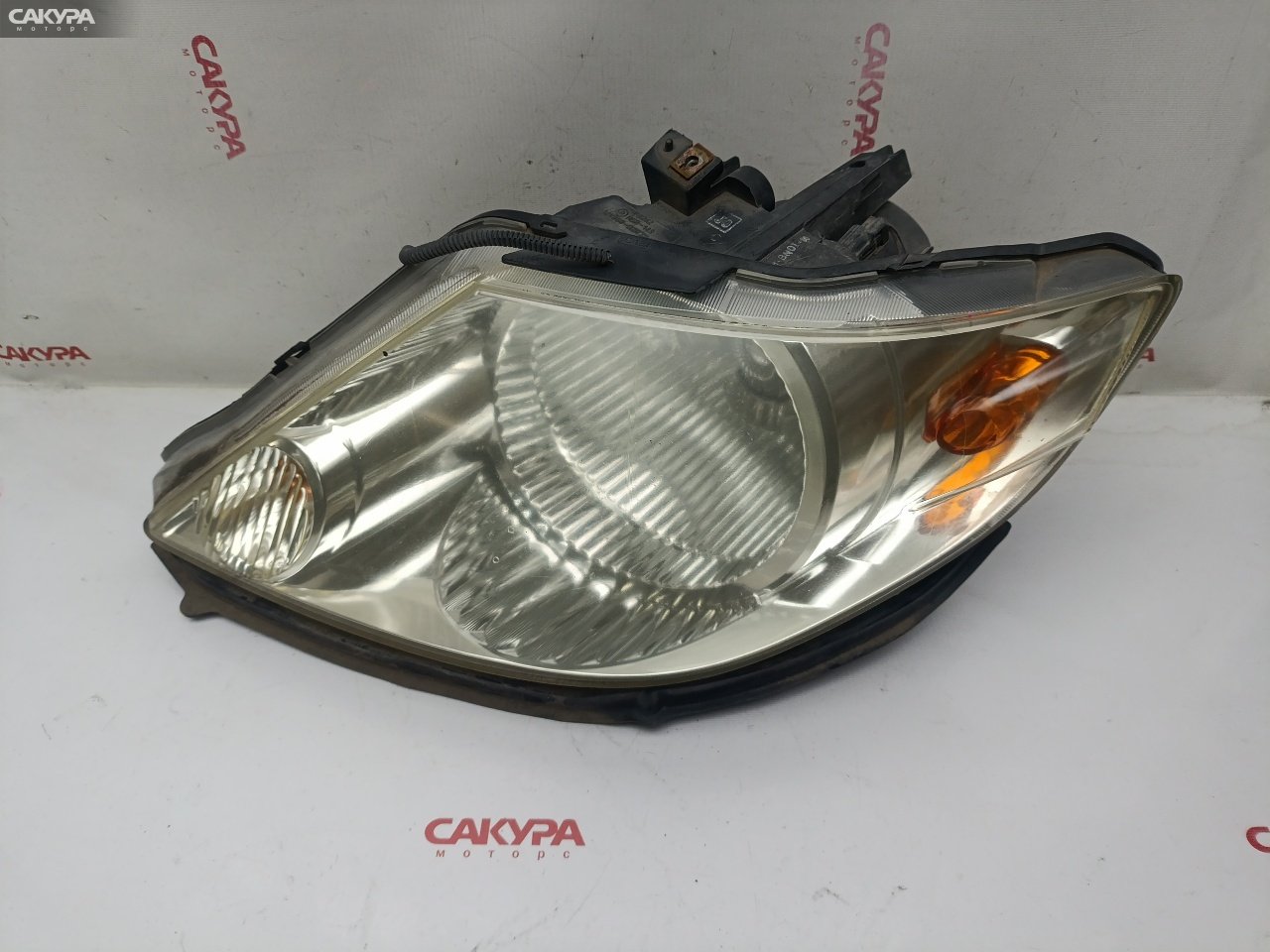 Фара левая Honda FIT Aria GD8 L15A P3242: купить в Сакура Красноярск.