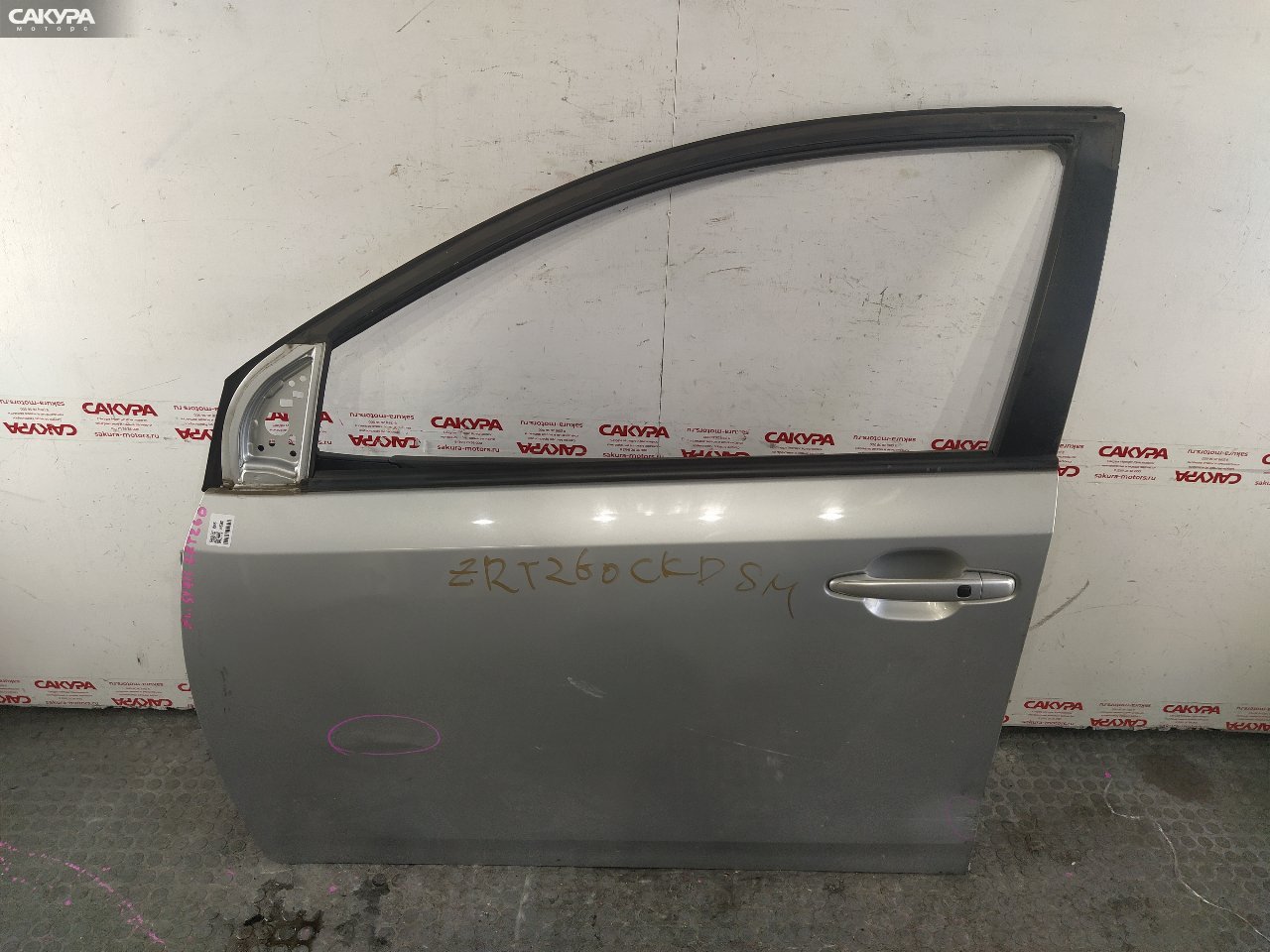 Дверь боковая передняя левая Toyota Allion ZRT260 2ZR-FAE: купить в Сакура Красноярск.