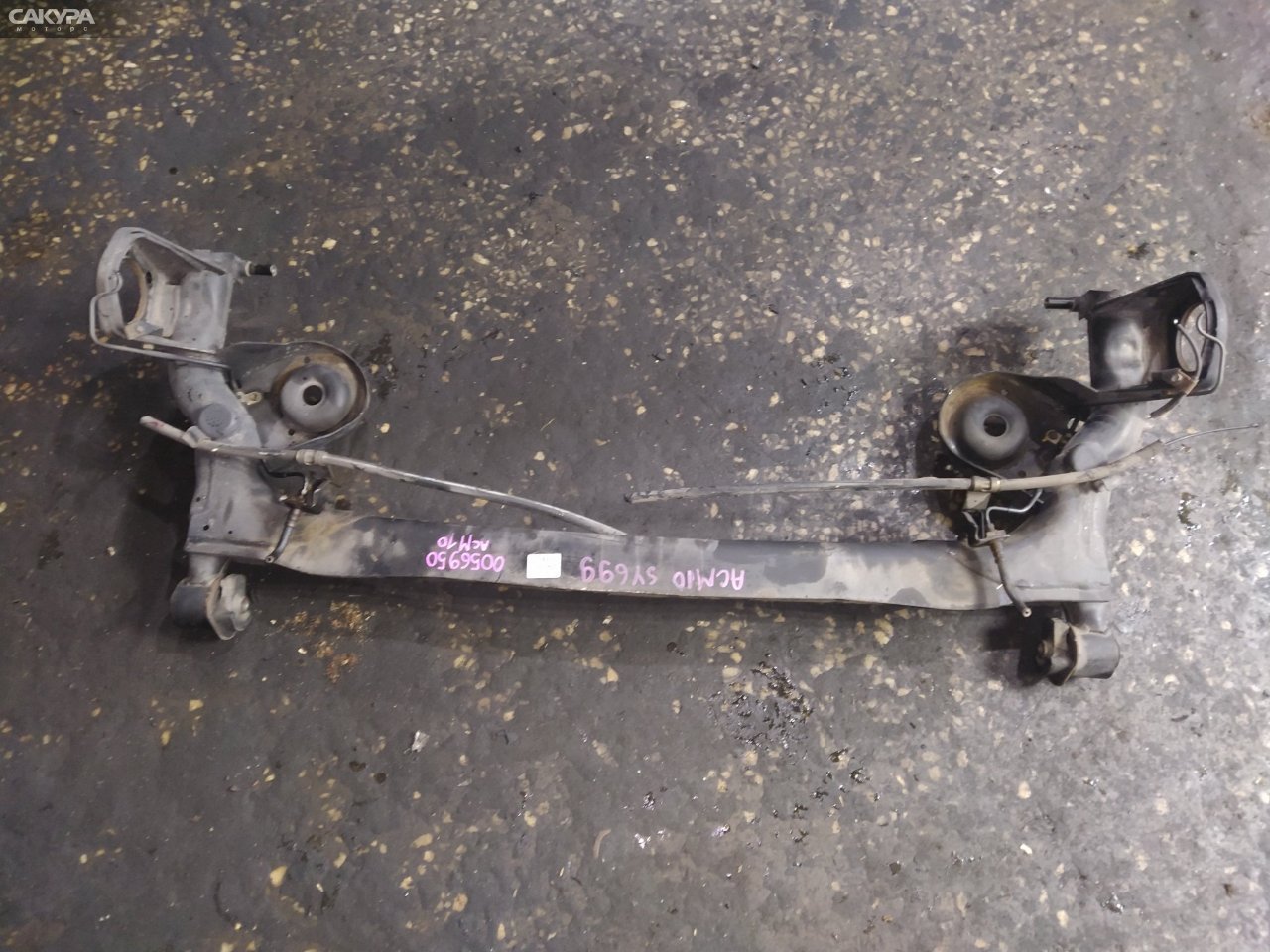 Балка поперечная задняя Toyota Gaia ACM10G 1AZ-FSE: купить в Сакура Красноярск.