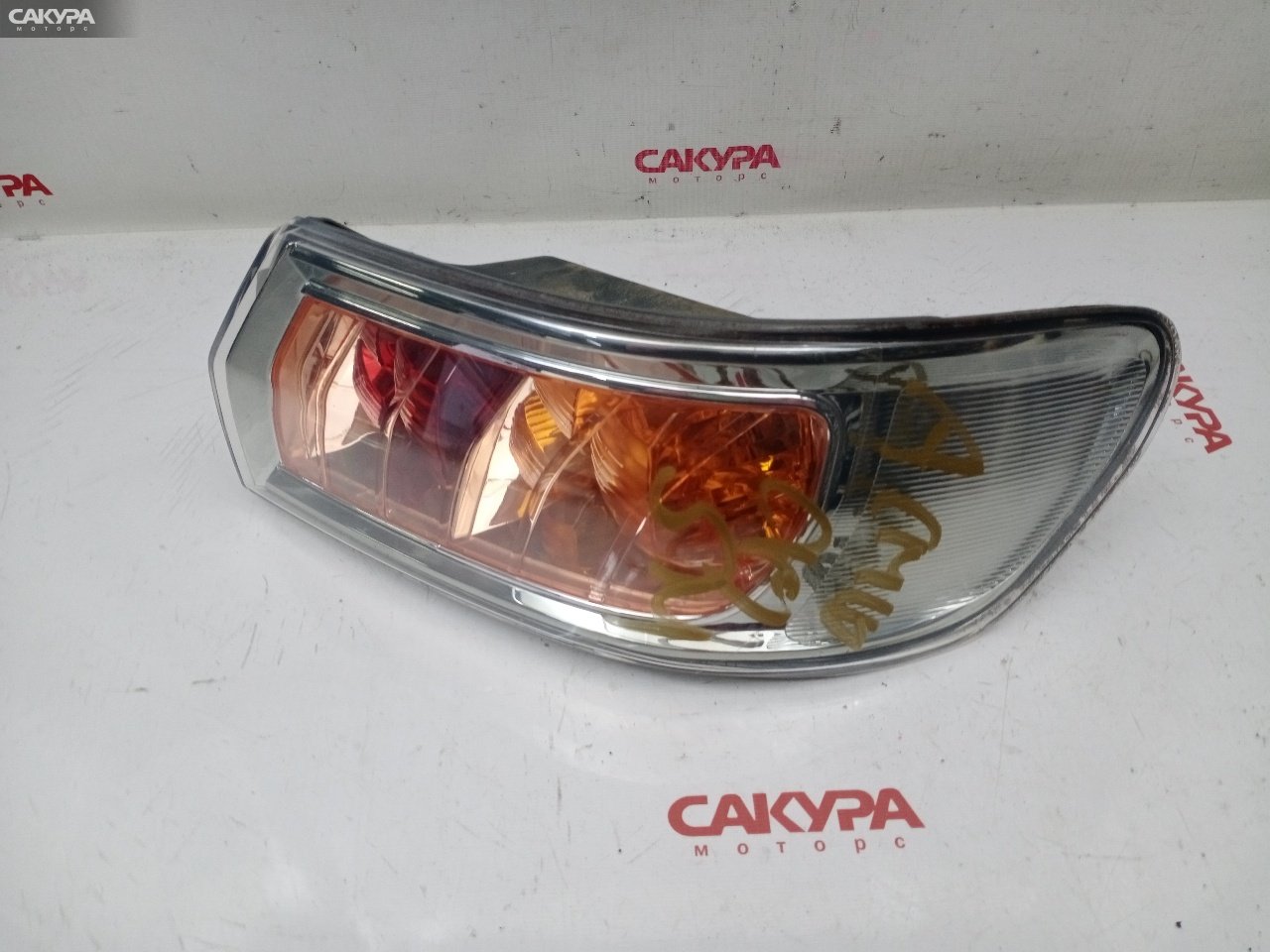 Фонарь стоп-сигнала правый Toyota Gaia ACM10G 1AZ-FSE 44-51: купить в Сакура Красноярск.