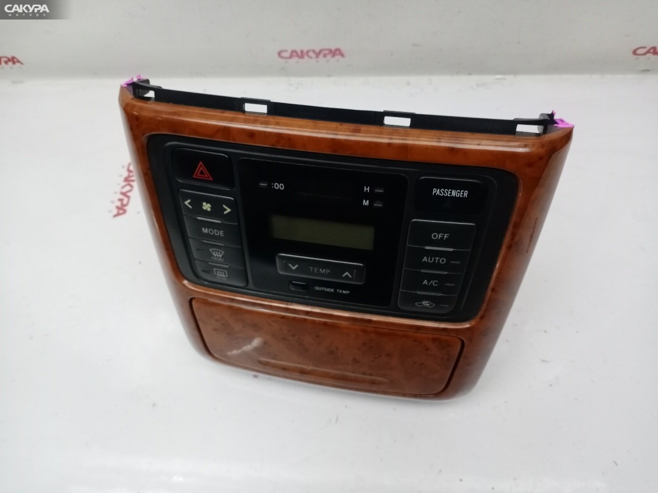 Блок управления климат-контролем Toyota Gaia ACM10G 1AZ-FSE: купить в Сакура Красноярск.