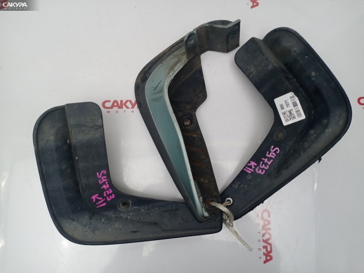 Брызговик Nissan March K11 CG10DE: купить в Сакура Красноярск.