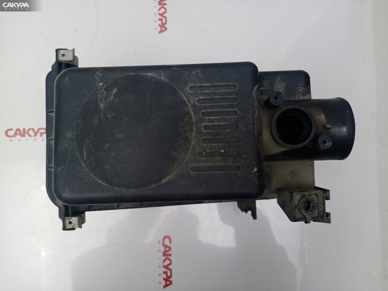 Корпус воздушного фильтра Toyota Corolla Spacio NZE121N 1NZ-FE: купить в Сакура Красноярск.