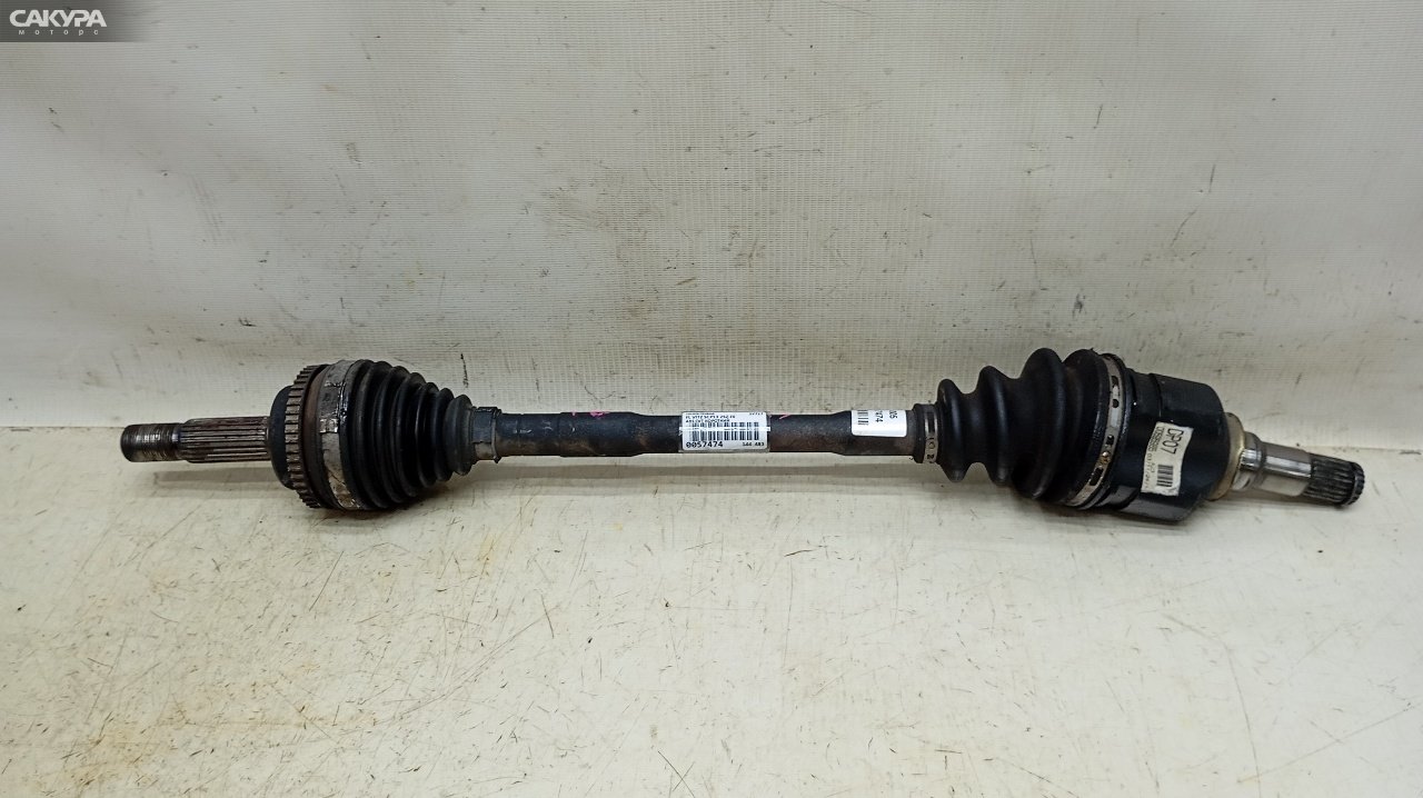 Привод передний левый Toyota Vitz SCP13 2SZ-FE: купить в Сакура Красноярск.