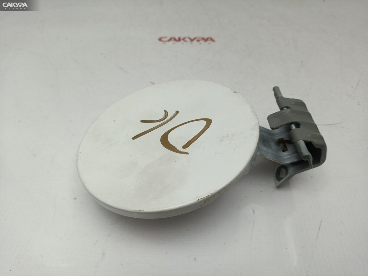 Лючок топливного бака Toyota Vitz SCP13 2SZ-FE: купить в Сакура Красноярск.
