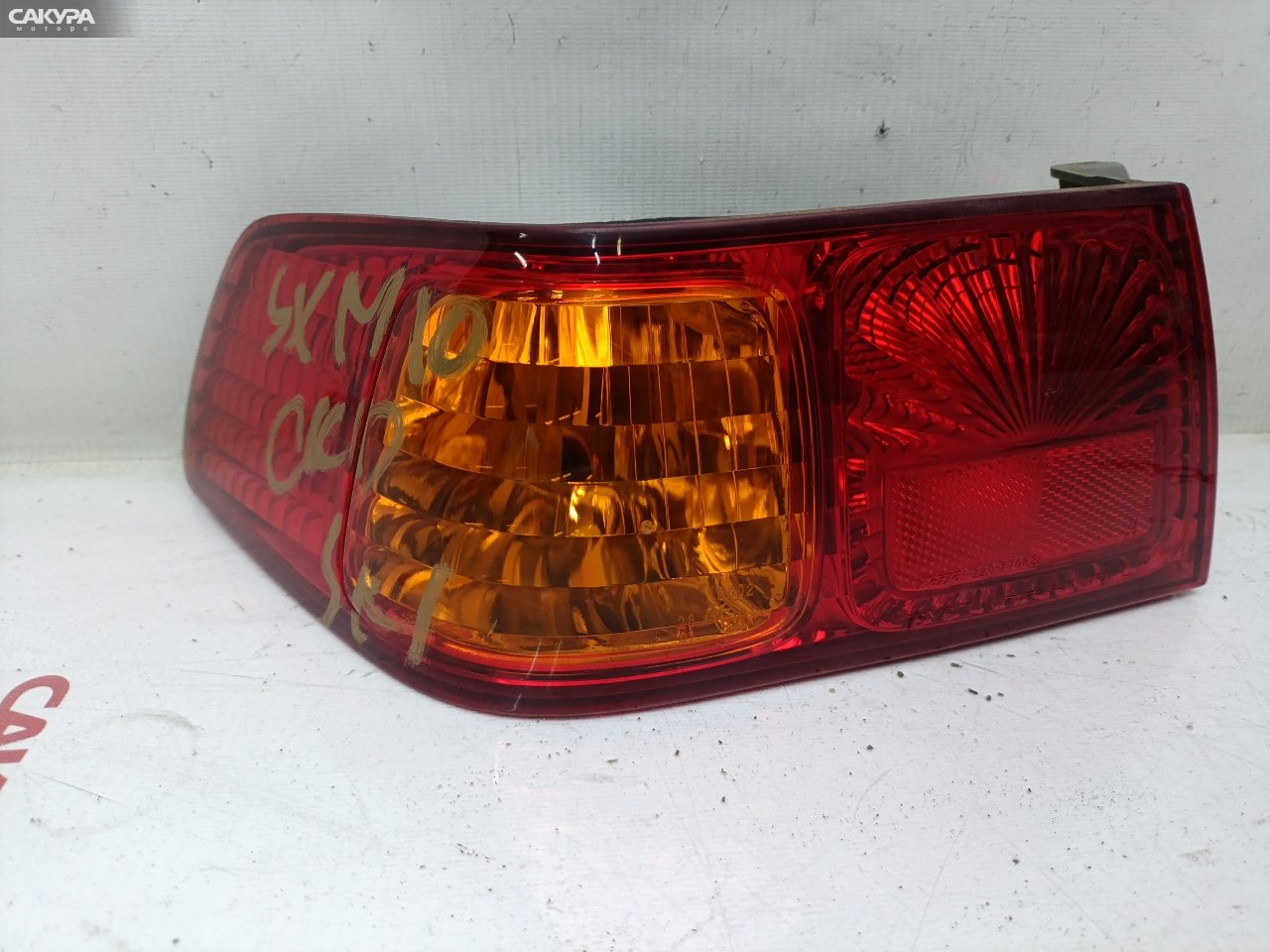 Фонарь стоп-сигнала левый Toyota Camry Gracia SXV20 5S-FE 33-49: купить в Сакура Красноярск.