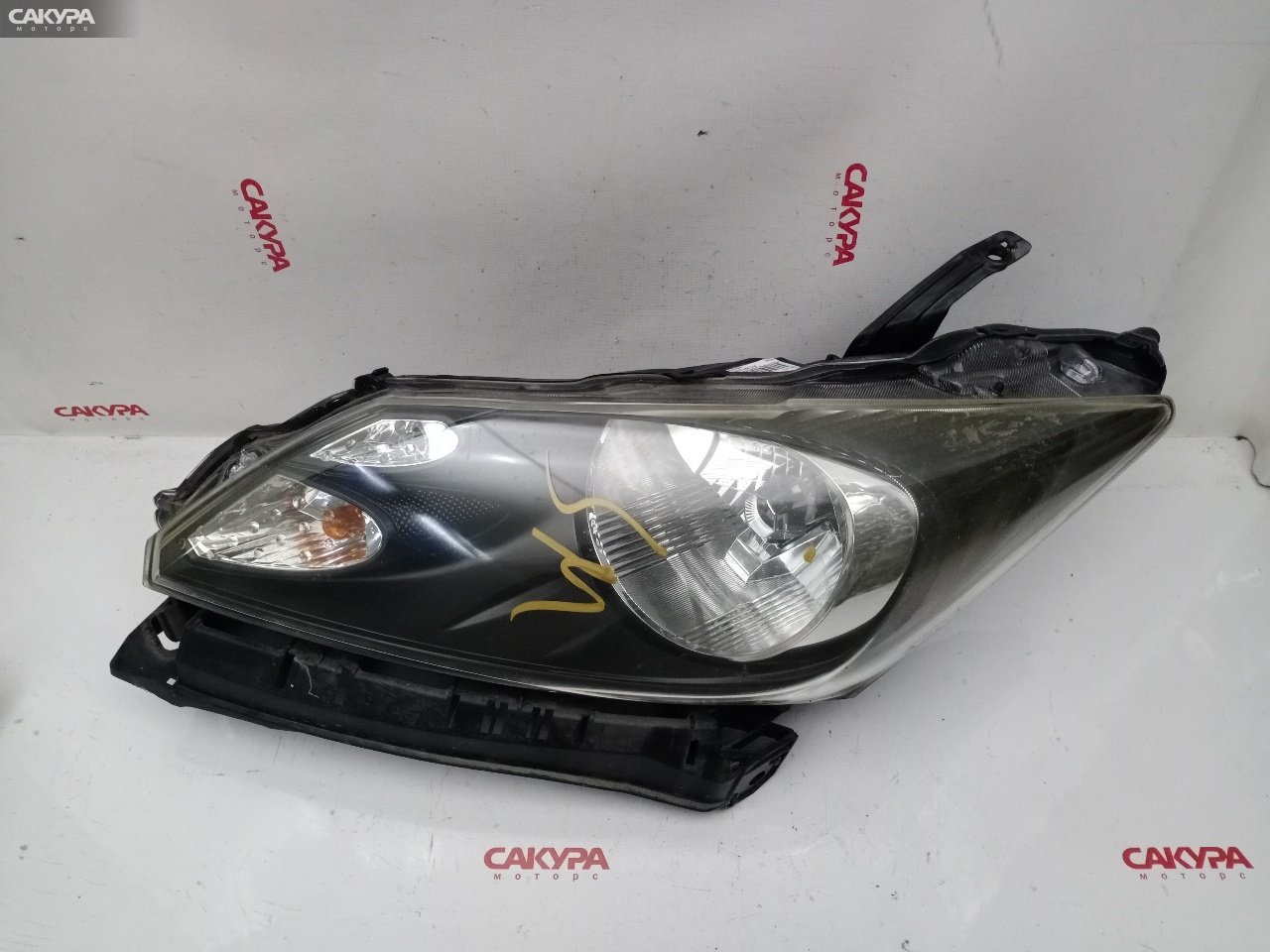 Фара левая Honda Freed GB4 L15A 100-22838: купить в Сакура Красноярск.