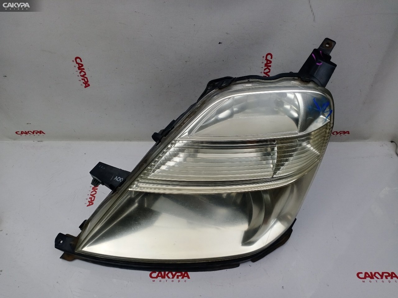 Фара левая Honda Stream RN1 D17A 100-22360: купить в Сакура Красноярск.